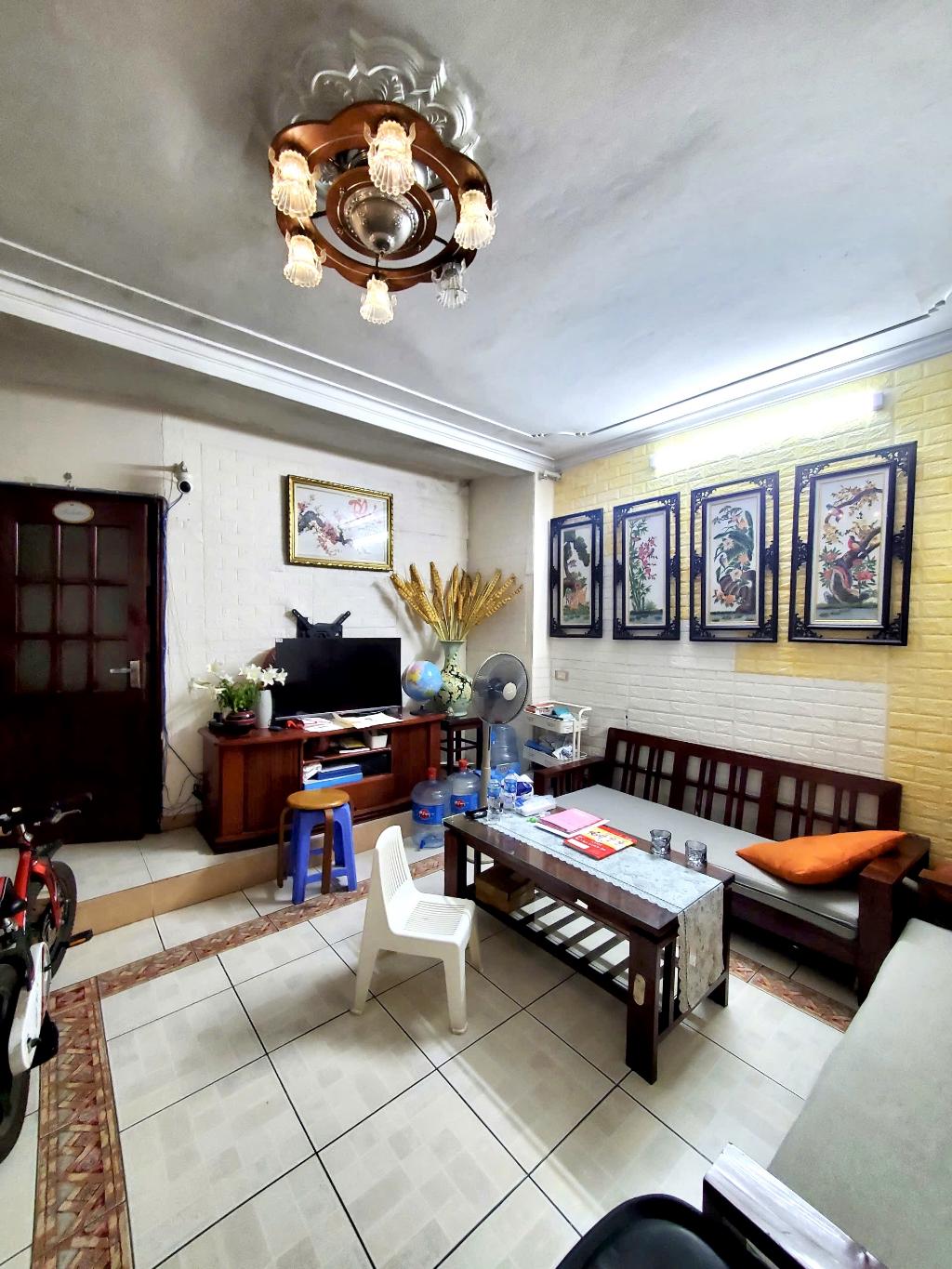 Bán nhà Tràng Tiền - diện tích 41.4m2 5 tầng - Cực hiếm - giá 29 tỷ