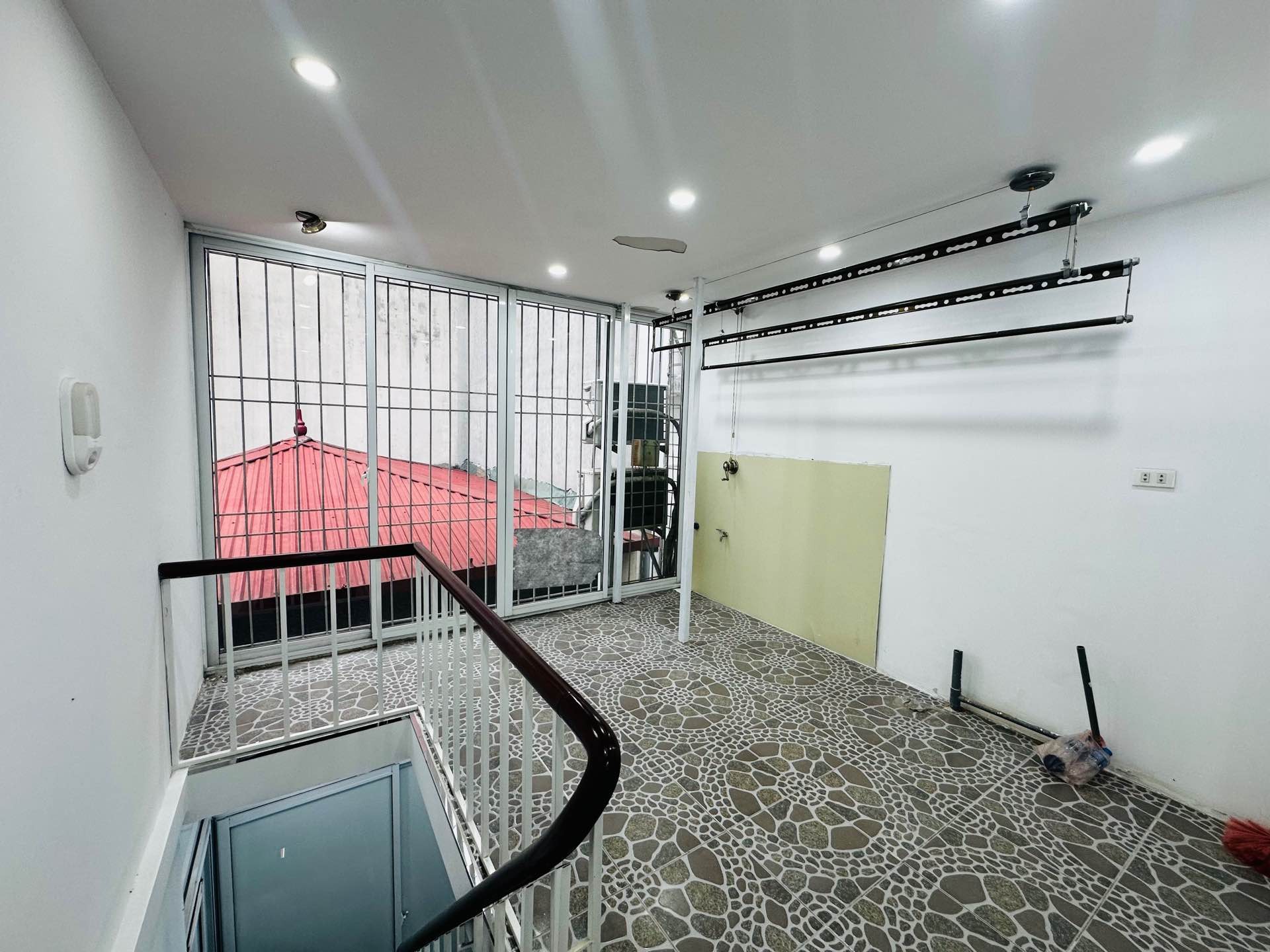 Bán nhà Nguyễn An Ninh - diện tích 42m2 4 tầng - Nhà đẹp hiếm có - giá 5,3 tỷ