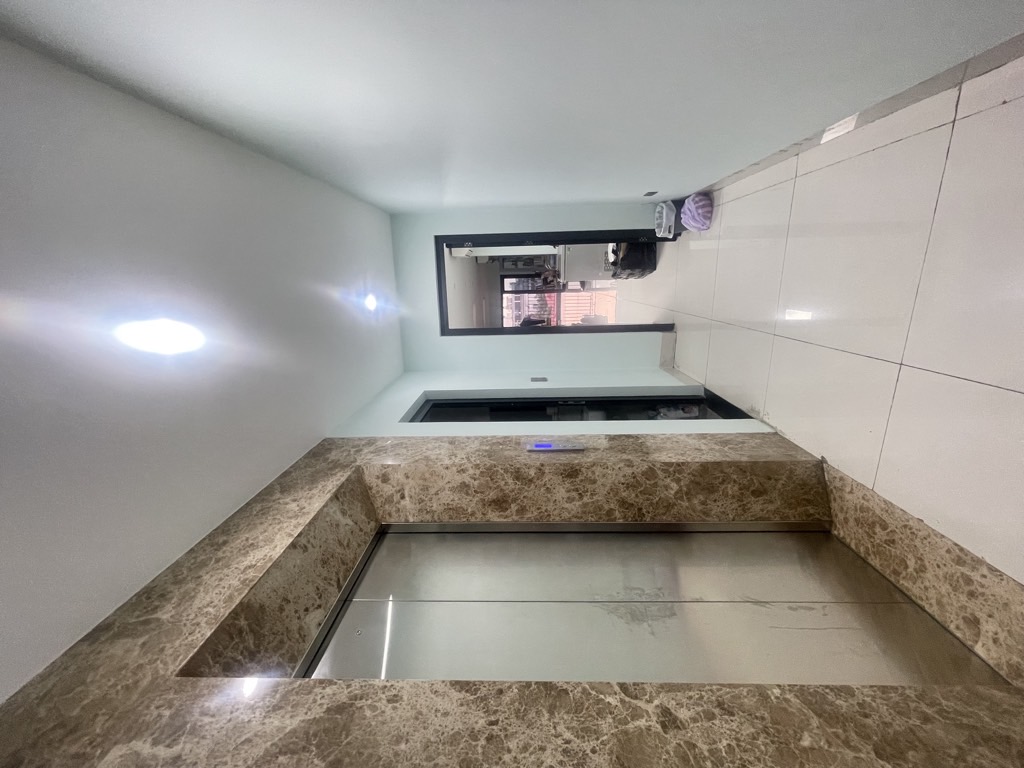 Bán nhà Vũ Ngọc Phan - diện tích 68m2 8 tầng - ô tô tránh - giá 39 tỷ