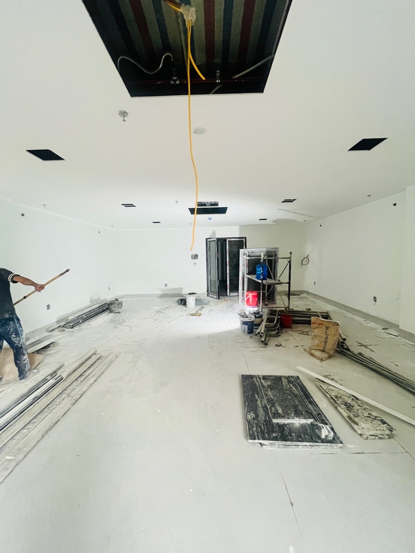 Bán nhà Cự Lộc - diện tích 147m2 9 tầng - Lô góc 3 mặt thoáng - giá 105 tỷ