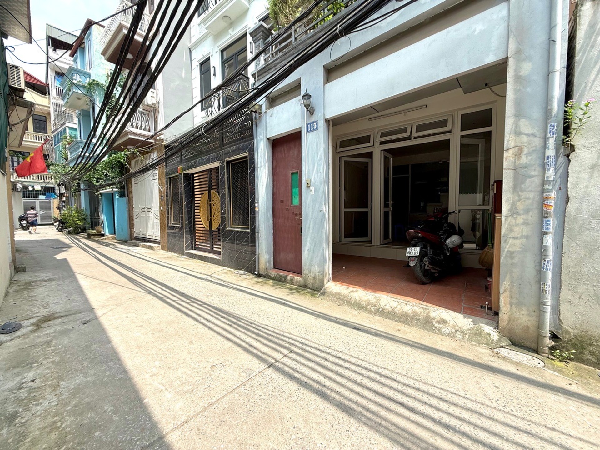 Bán nhà Trương Định - diện tích 51m2 4 tầng - ô tô đỗ cửa - giá 12,6 tỷ
