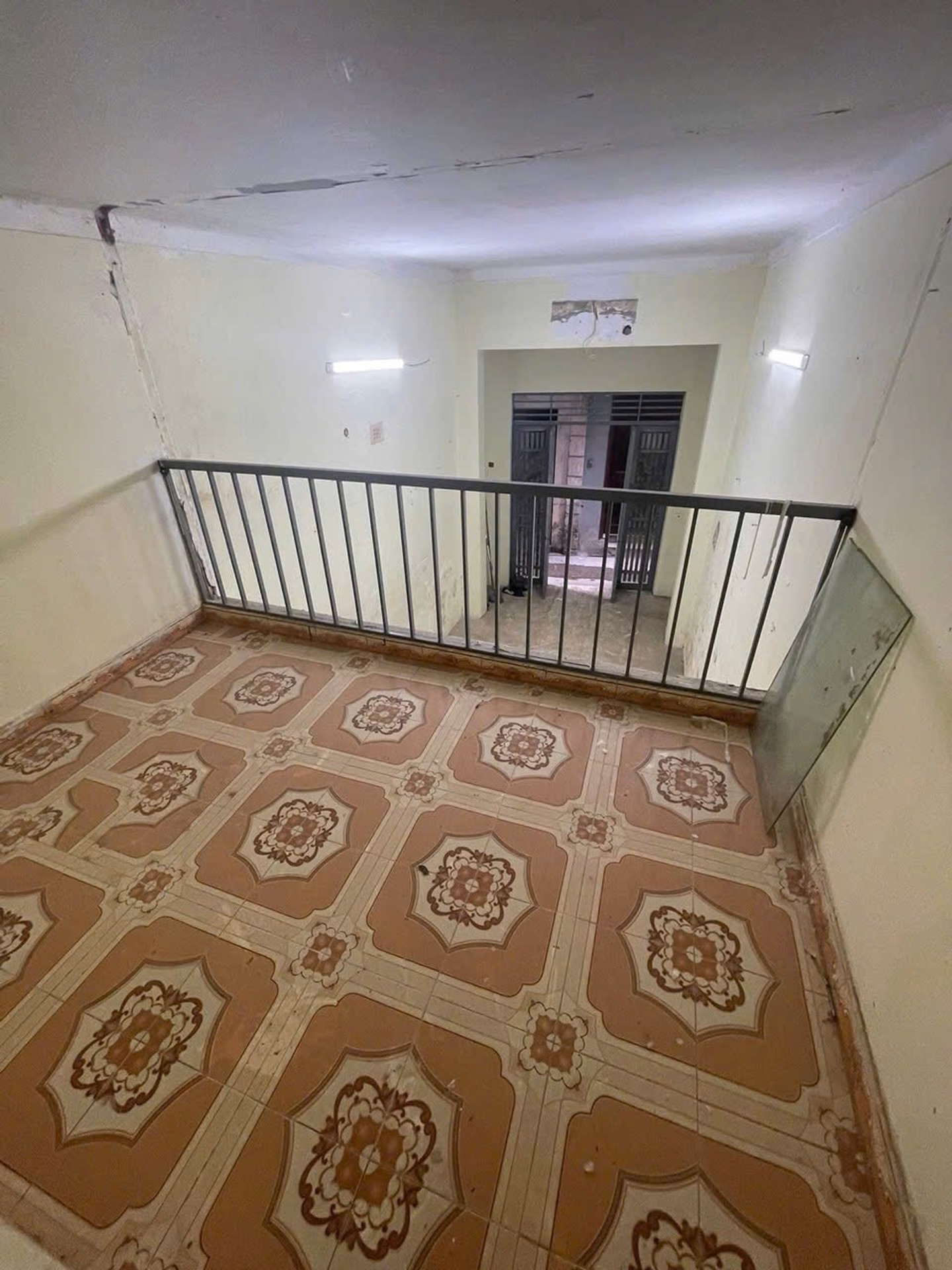 Bán nhà Đỗ Thuận - diện tích 40m2 2 tầng - Mặt ngõ thông phố VIP Quận Hai Bà Trưng - giá 6,6 tỷ