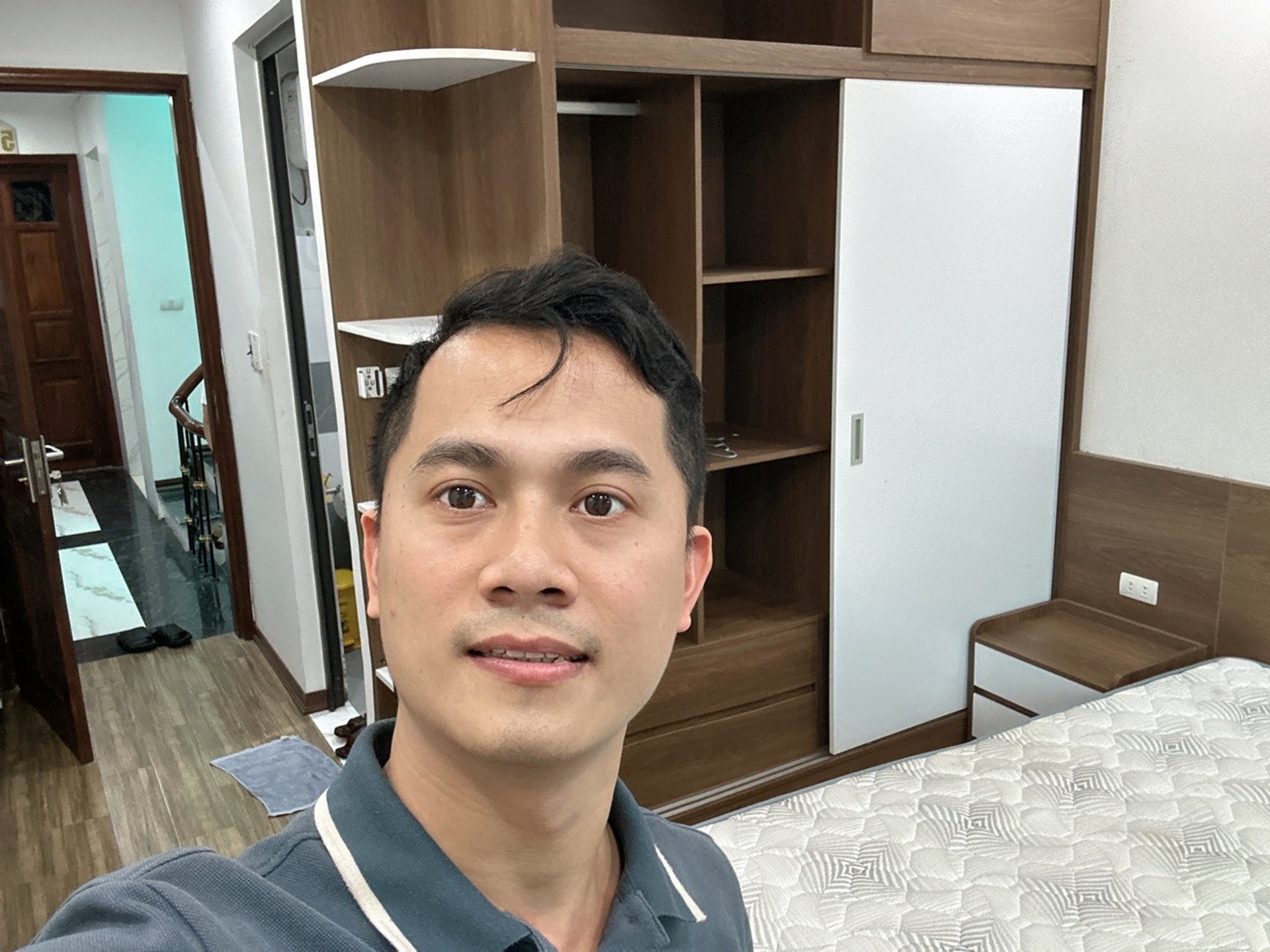Bán nhà Giáp Bát - diện tích 78m2 7 tầng - Ô TÔ VÀO NHÀ - giá 20 tỷ