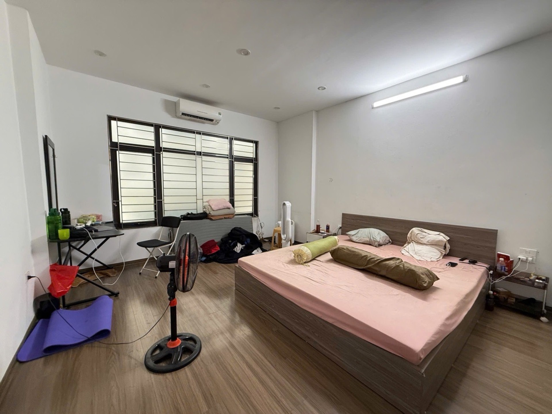Bán nhà Kim Giang - diện tích 32m2 5 tầng - ô tô đỗ cửa - giá 9,3 tỷ