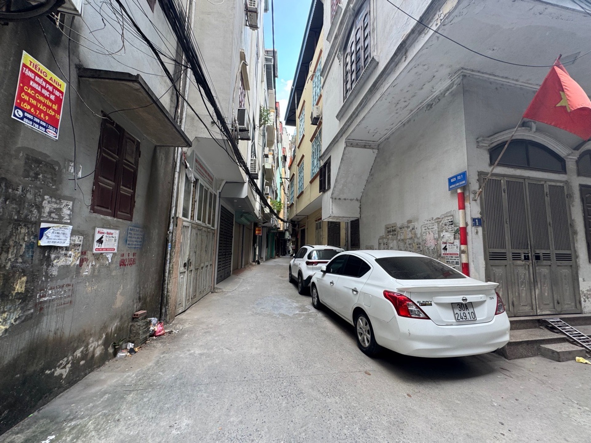 Bán nhà Kim Giang - diện tích 32m2 5 tầng - ô tô đỗ cửa - giá 9,3 tỷ