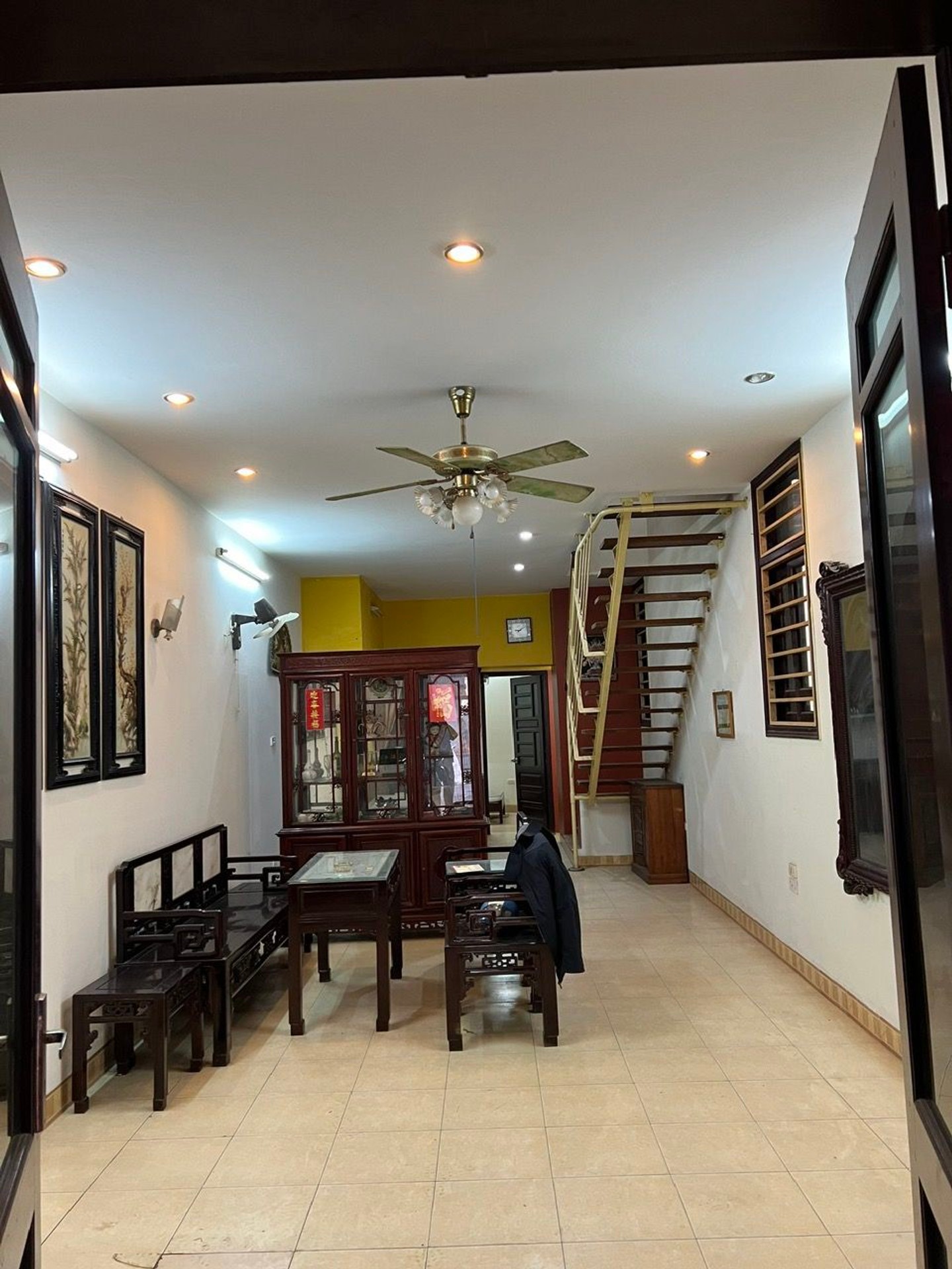 Bán nhà Kim Giang - diện tích 69m2 5 tầng - Mặt ngõ thông, kinh doanh đỉnh - giá 22 tỷ