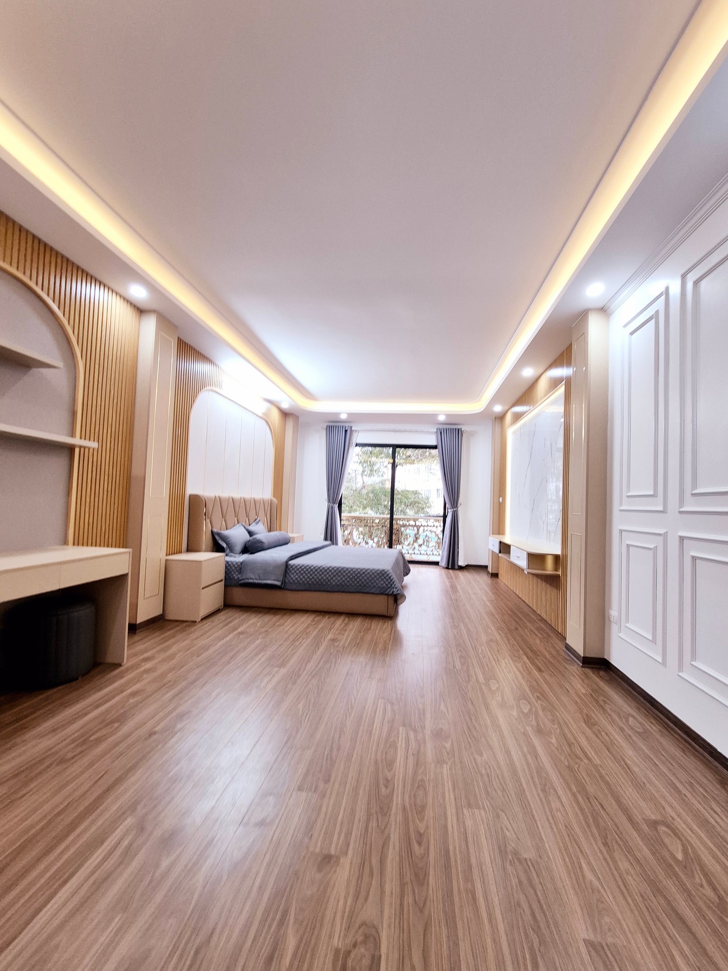 Bán nhà Ngõ 3 Đền Lừ - diện tích 51m2 7 tầng - 2 mặt thoáng - giá 33,2 tỷ