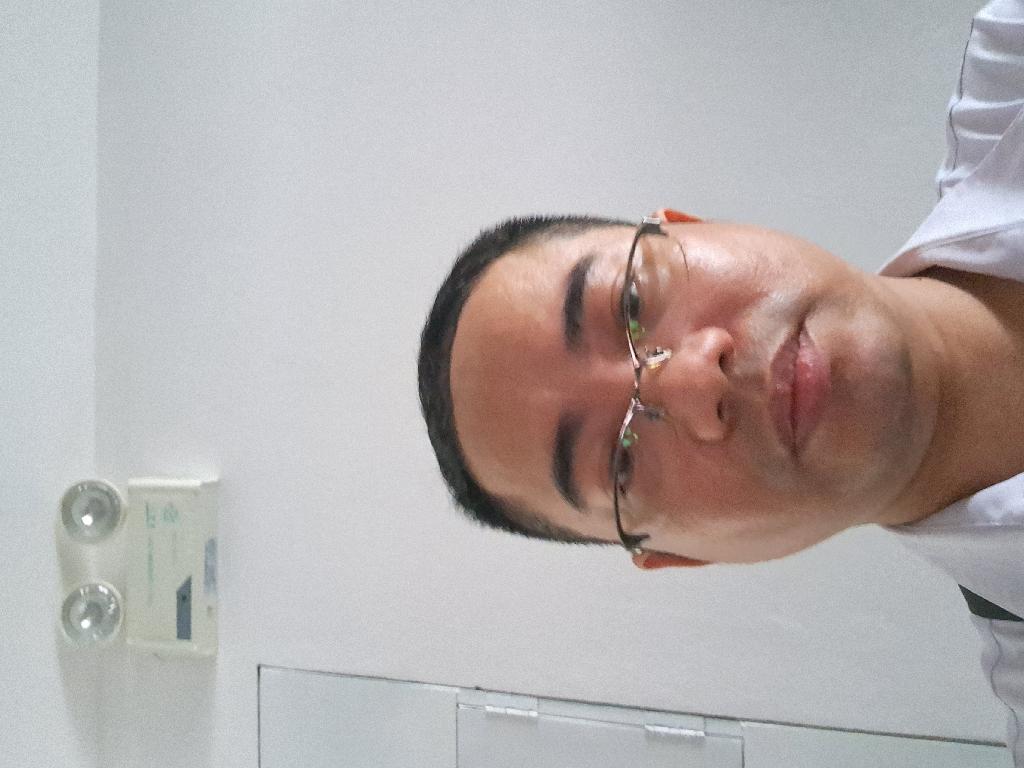 Bán nhà Khuất Duy Tiến - diện tích 98.5m2 8 tầng - ô tô tránh - giá 34 tỷ