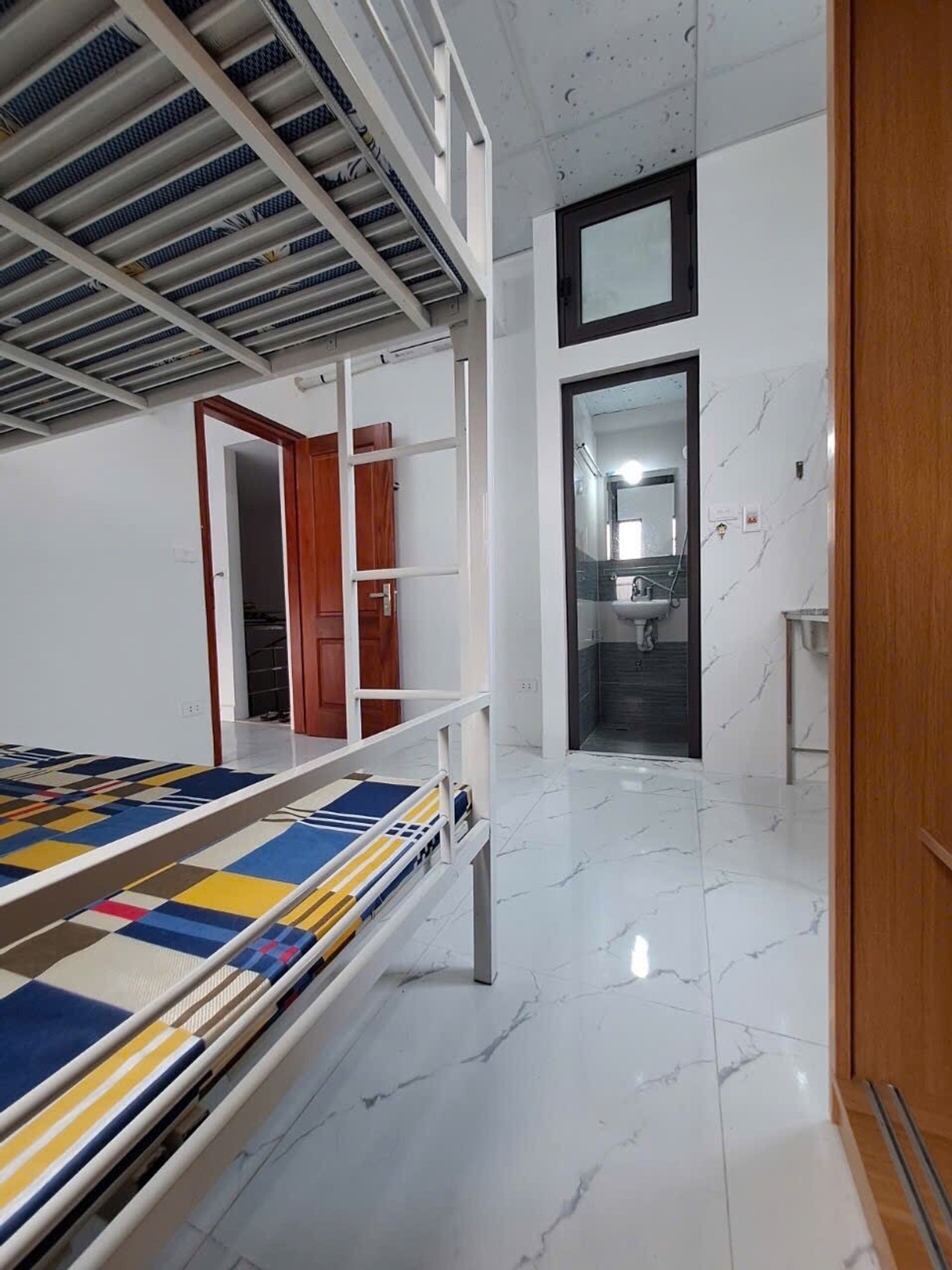 Bán nhà Trường Chinh - diện tích 77m2 7 tầng - Thang máy, 30 phòng khép kín - giá 20,6 tỷ
