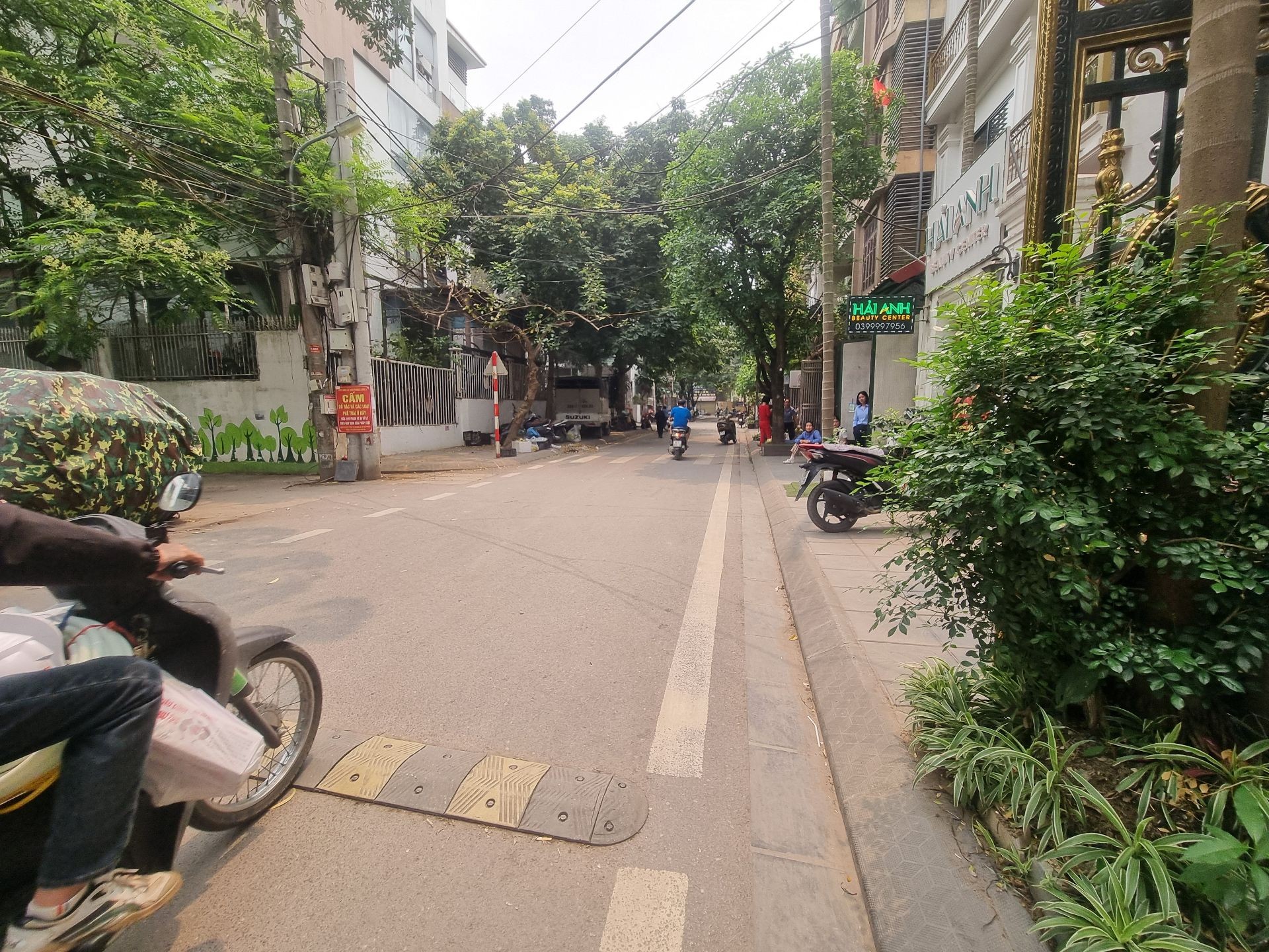 Bán nhà Ngụy Như Kon Tum - diện tích 43m2 4 tầng - ô tô tránh - giá 27,5 tỷ