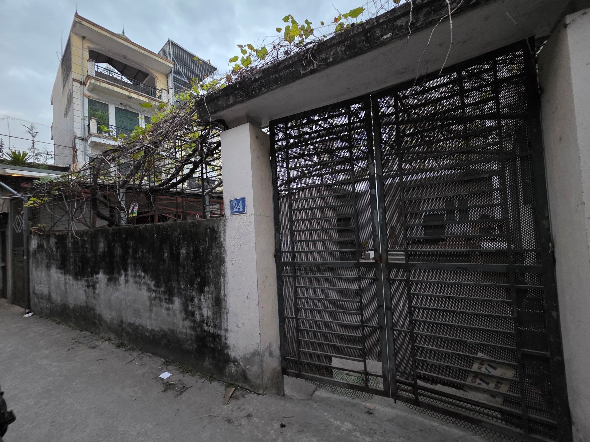 Bán nhà Thanh Lân - diện tích 130m2 1 tầng - Mặt tiền rộng 8,5m - giá 19,6 tỷ