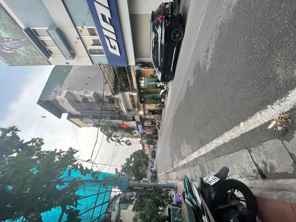 Bán nhà Bạch Đằng - diện tích 175.5m2 2 tầng - Nhà 2 mặt ngõ, ô tô tránh - giá 45 tỷ