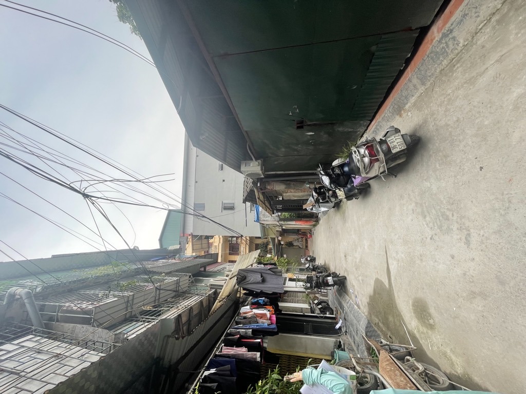 Bán nhà Bạch Đằng - diện tích 175.5m2 2 tầng - Nhà 2 mặt ngõ, ô tô tránh - giá 45 tỷ