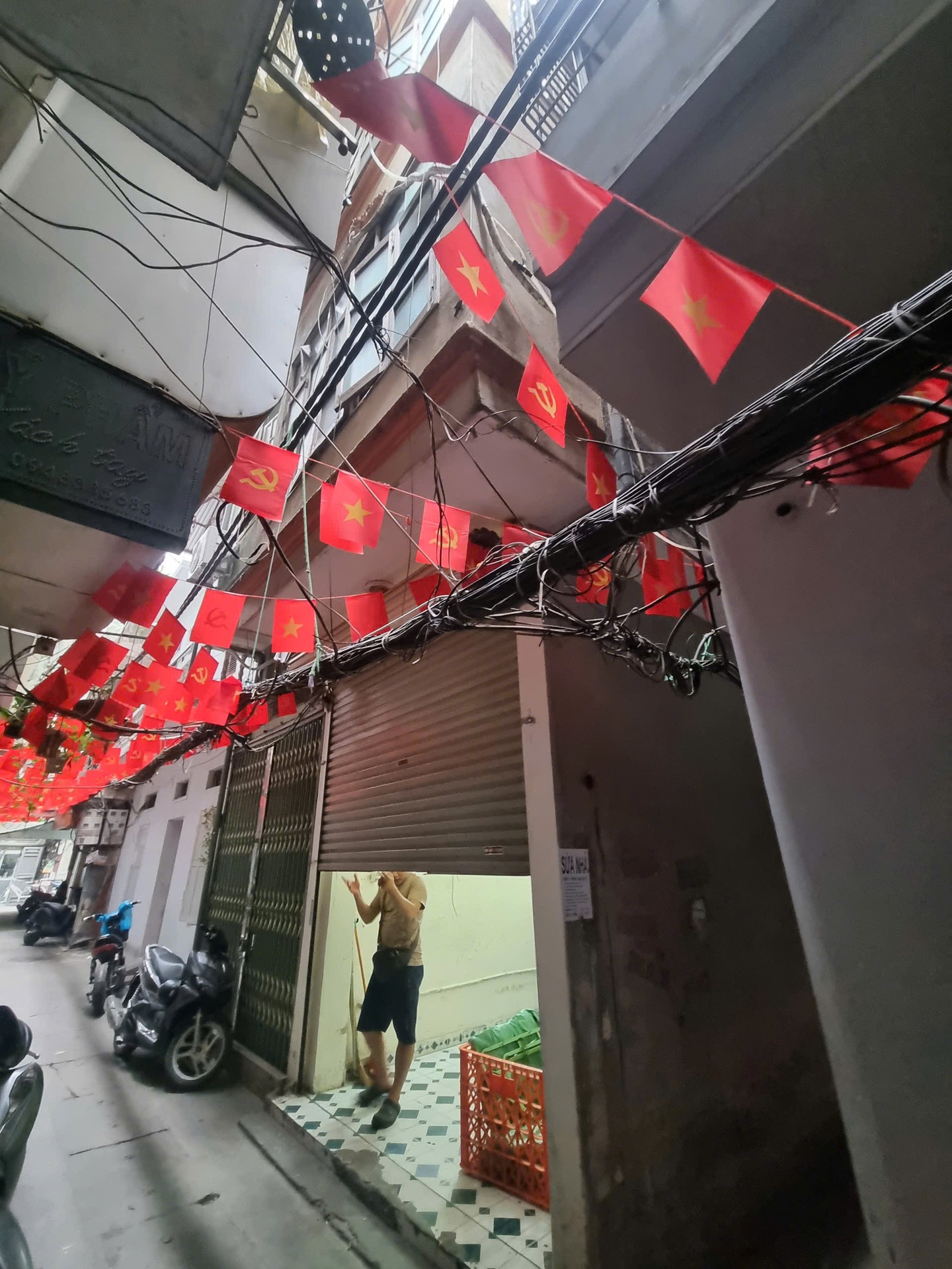 Bán nhà Hai Bà Trưng - diện tích 19m2 4 tầng - LÔ GÓC - giá 9 tỷ