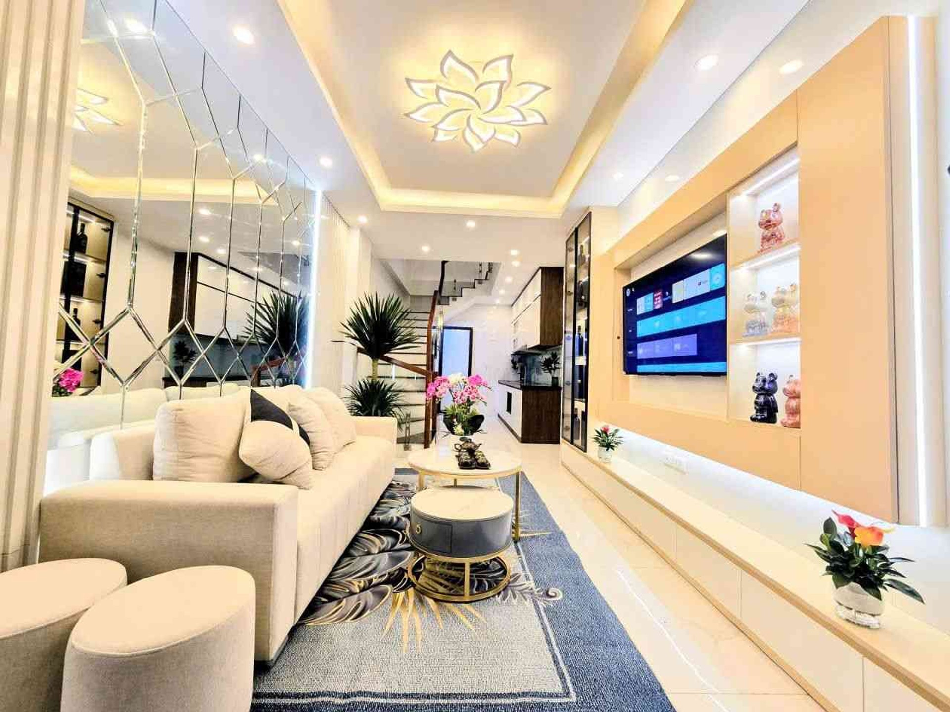 Bán nhà Giáp Nhị - diện tích 30m2 6 tầng - gần ô tô - giá 7,8 tỷ