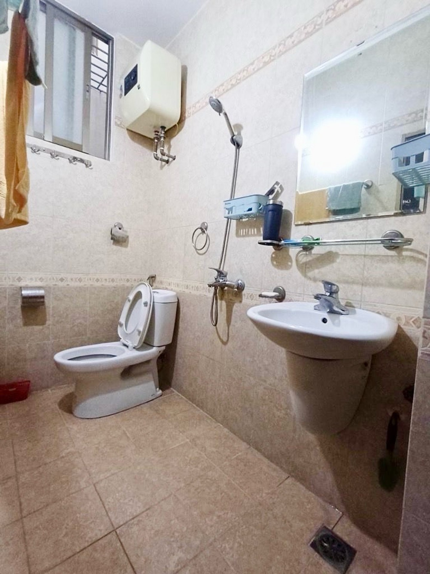 Bán nhà Hoàng Mai - diện tích 40m2 6 tầng - Ngõ ba gác - giá 10,6 tỷ