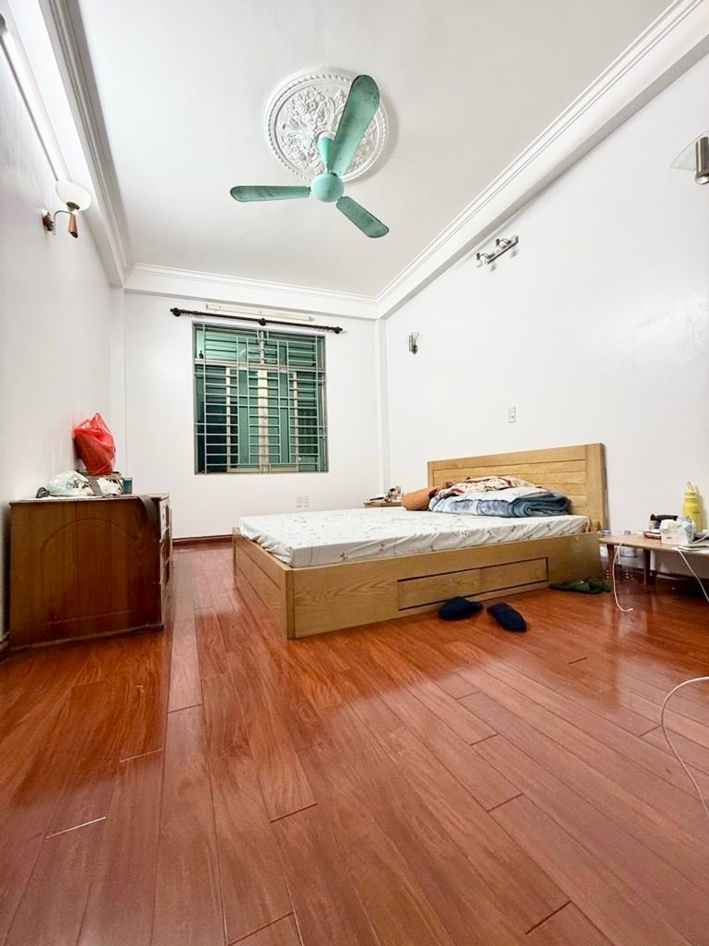Bán nhà Hoàng Mai - diện tích 40m2 6 tầng - Ngõ ba gác - giá 10,6 tỷ