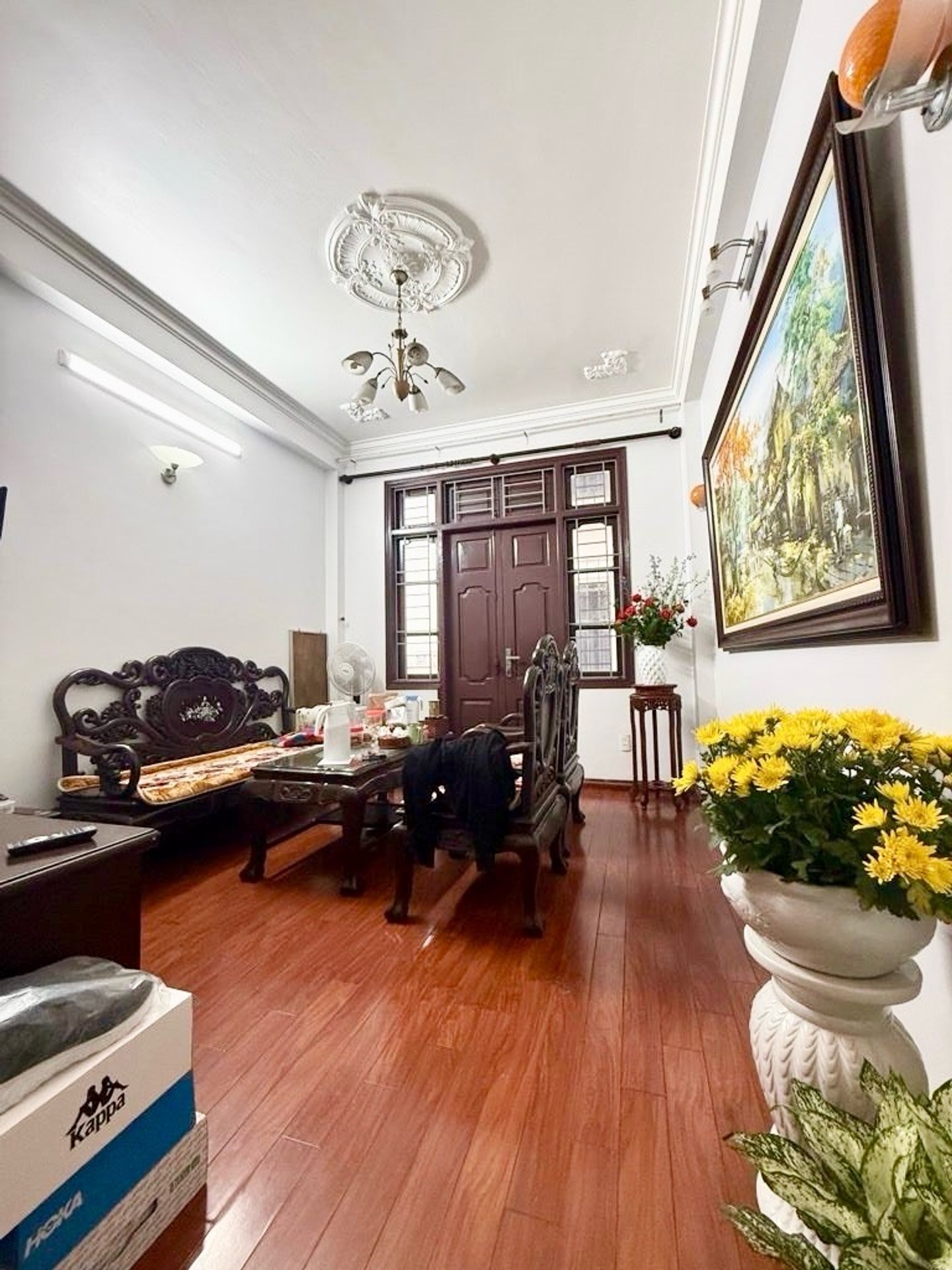 Bán nhà Hoàng Mai - diện tích 40m2 6 tầng - Ngõ ba gác - giá 10,6 tỷ