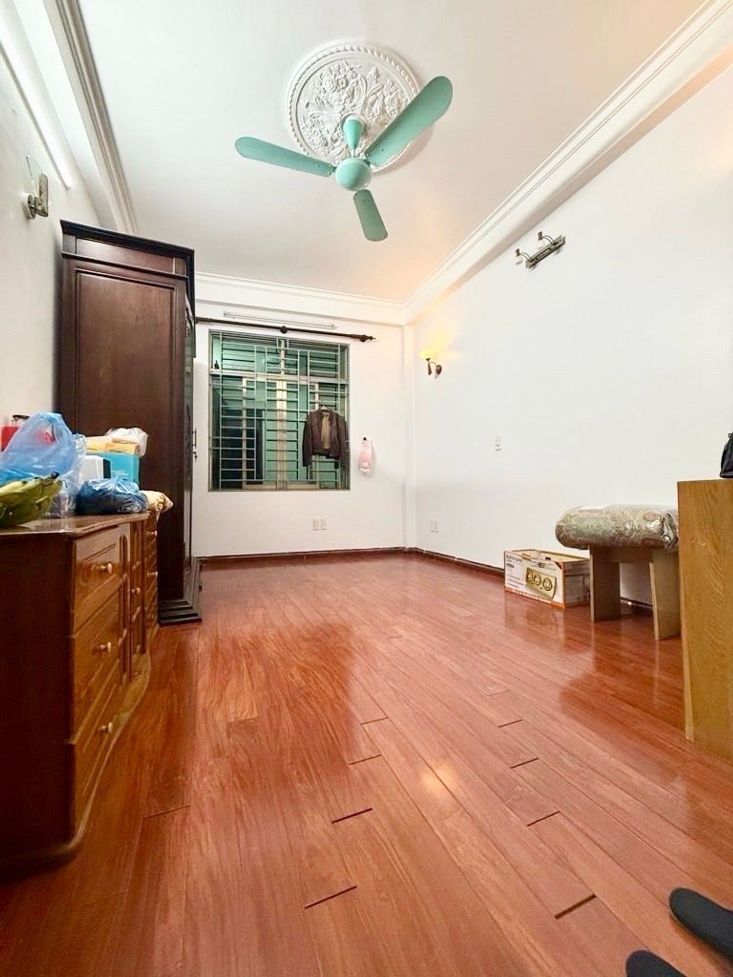 Bán nhà Hoàng Mai - diện tích 40m2 6 tầng - Ngõ ba gác - giá 10,6 tỷ