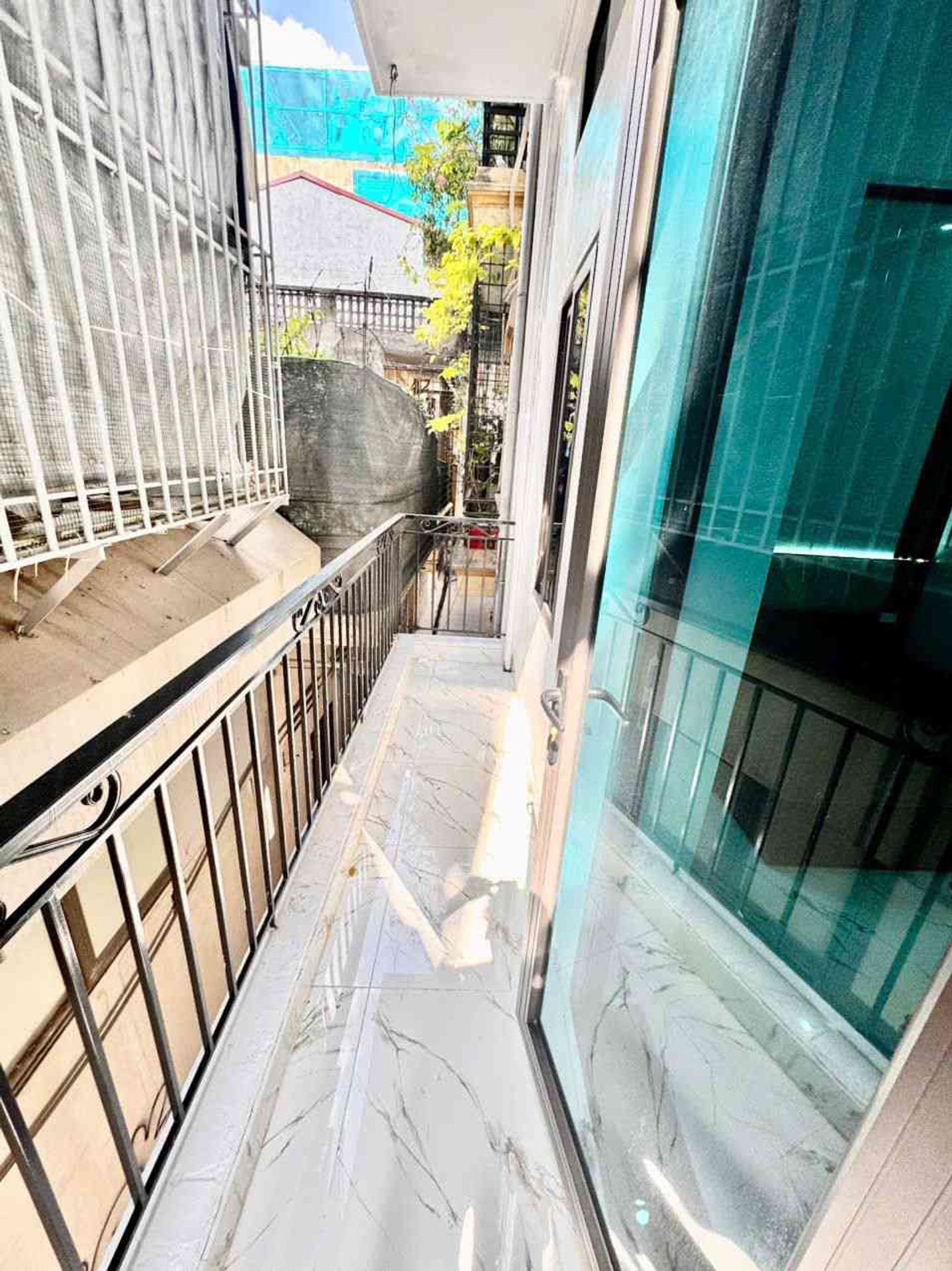 Bán nhà Dương Văn Bé - diện tích 27m2 3 tầng - Ô tô đỗ cửa - giá 4,5 tỷ