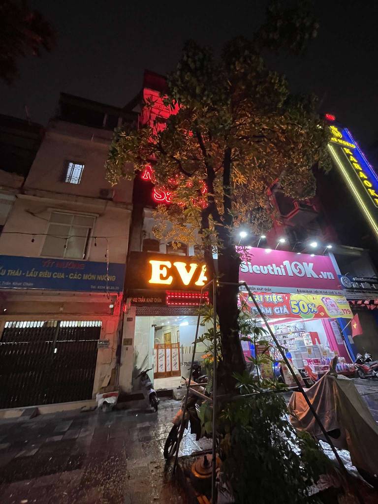 Bán nhà Trần Khát Chân - diện tích 147m2 5 tầng - Hai mặt tiền, view hồ Thanh Nhàn - giá 180 tỷ