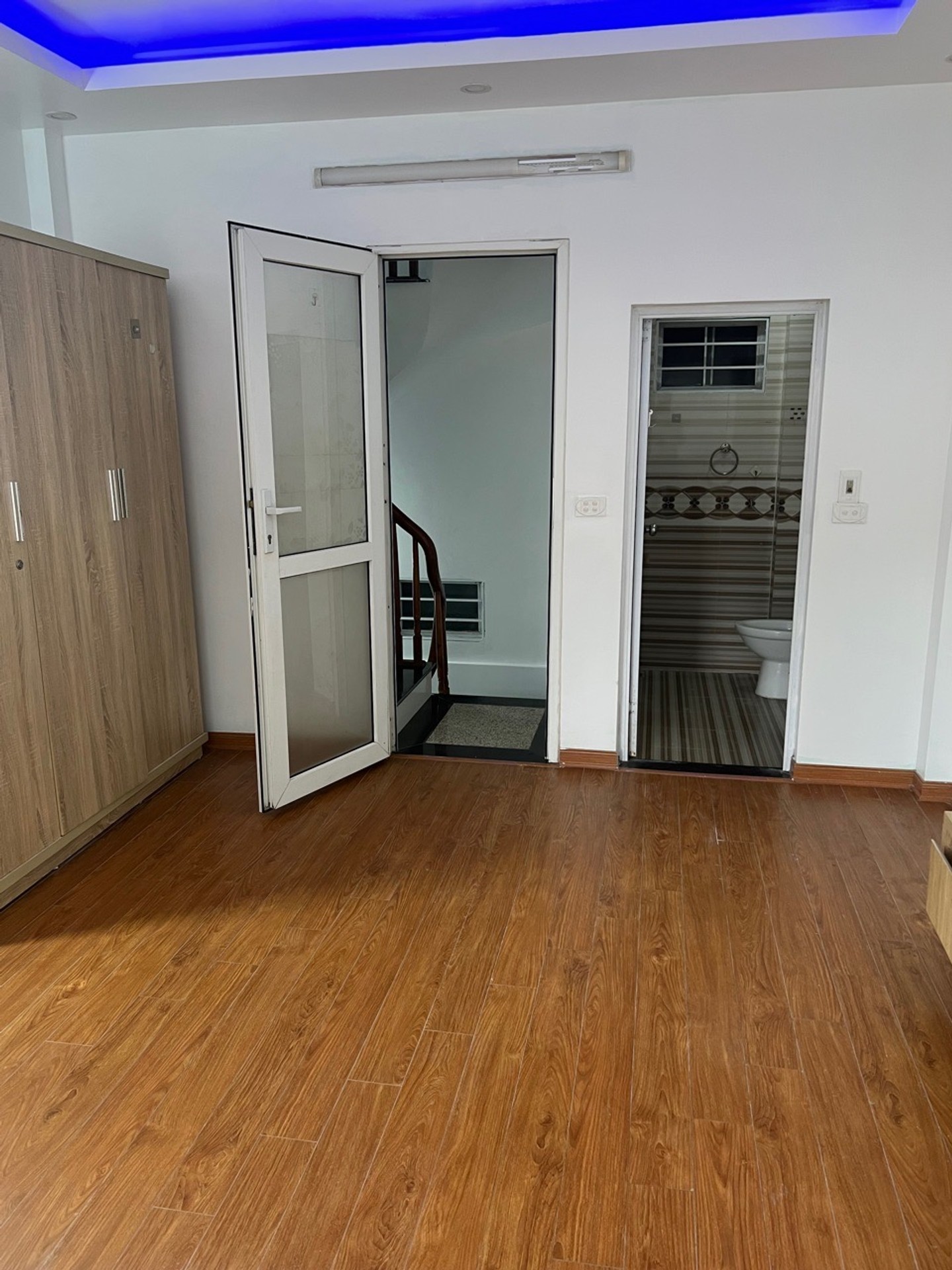 Bán nhà Đại Đồng - diện tích 30m2 5 tầng - Nhà KBT hai mặt thoáng - giá 6,9 tỷ