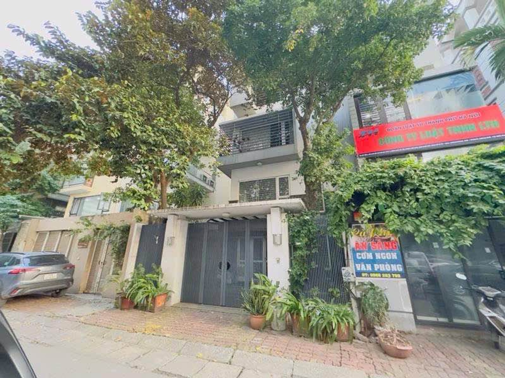 Bán nhà LICOGI 13 - diện tích 147m2 5 tầng - Ô TÔ TRÁNH ĐỖ NGÀY ĐÊM - giá 54,5 tỷ