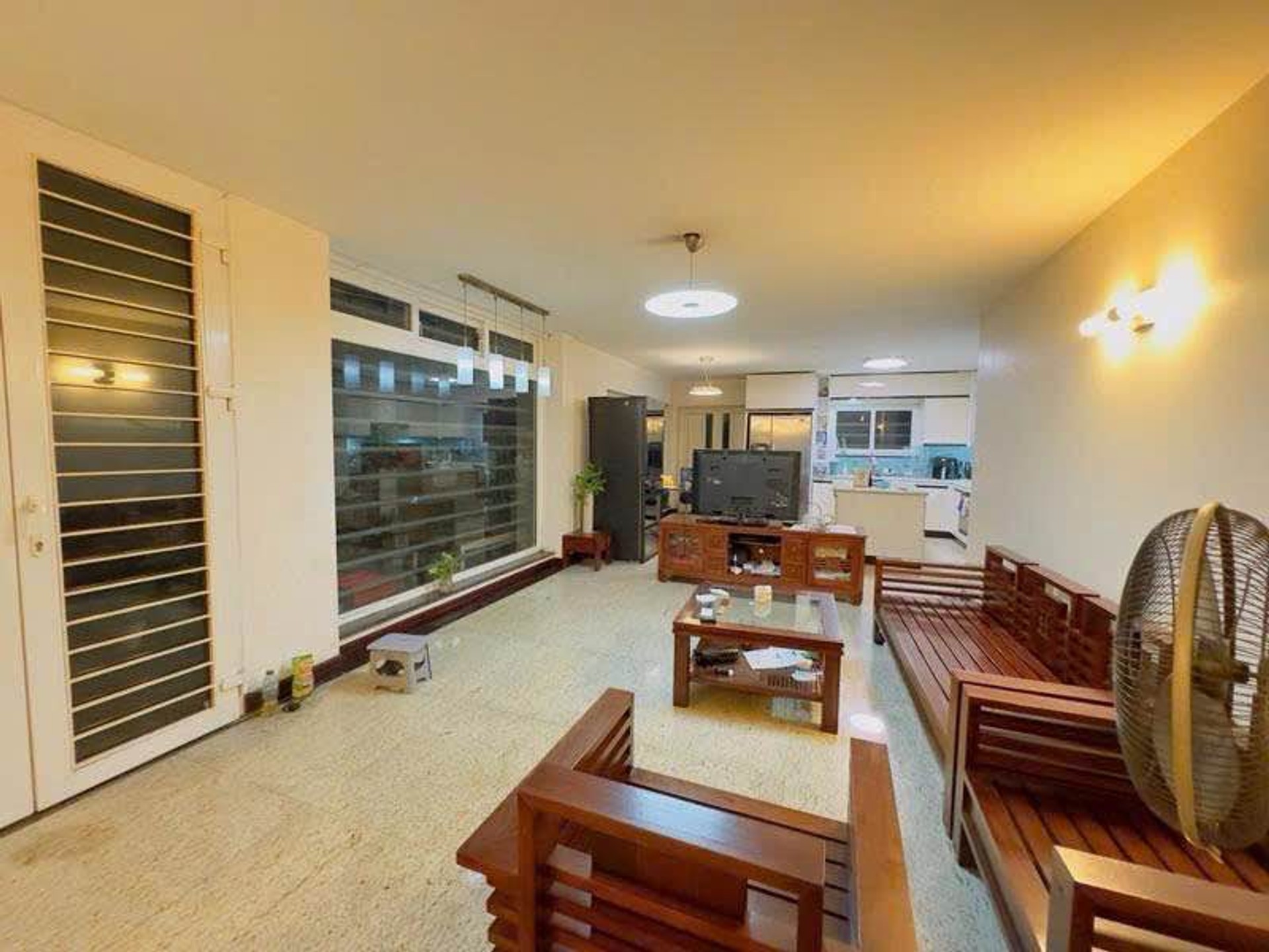 Bán nhà LICOGI 13 - diện tích 147m2 5 tầng - Ô TÔ TRÁNH ĐỖ NGÀY ĐÊM - giá 54,5 tỷ