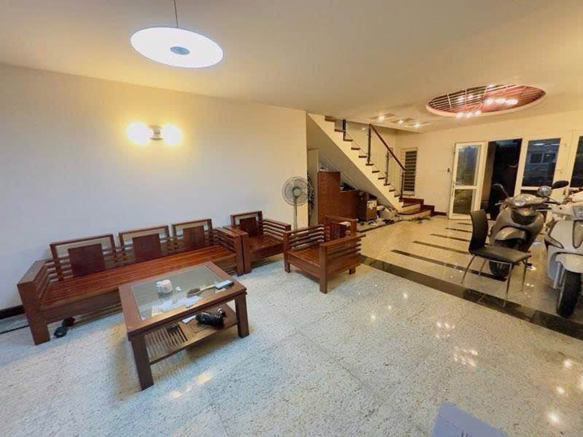 Bán nhà LICOGI 13 - diện tích 147m2 5 tầng - Ô TÔ TRÁNH ĐỖ NGÀY ĐÊM - giá 54,5 tỷ