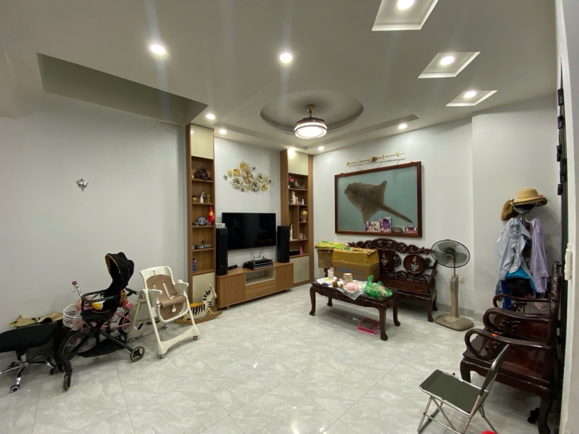 Bán nhà Trần Khát Chân - diện tích 65m2 5 tầng - Lô góc - giá 13,3 tỷ