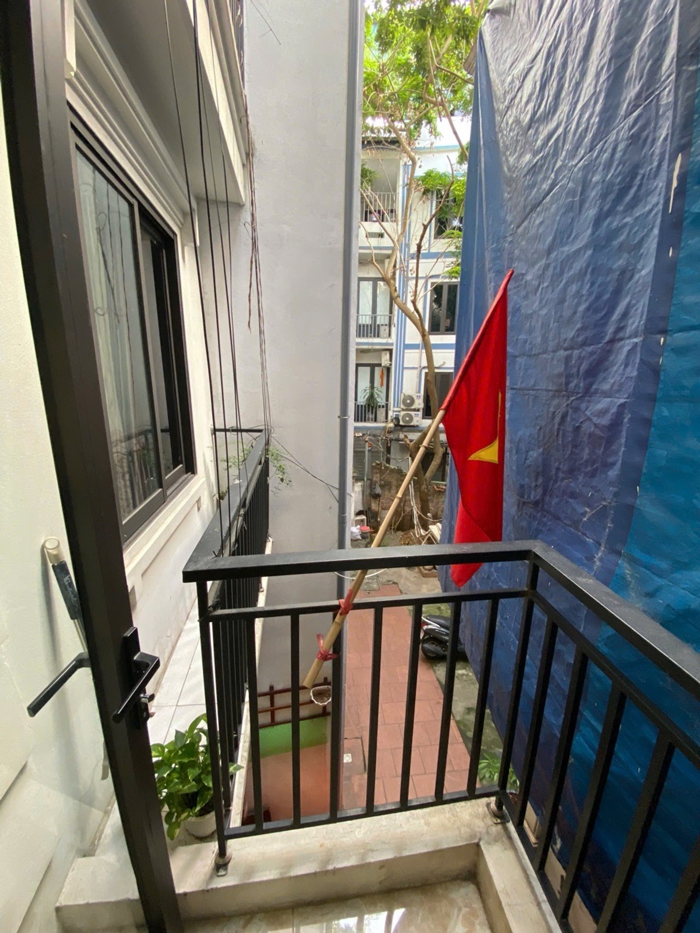 Bán nhà Trần Khát Chân - diện tích 65m2 5 tầng - Lô góc - giá 13,3 tỷ