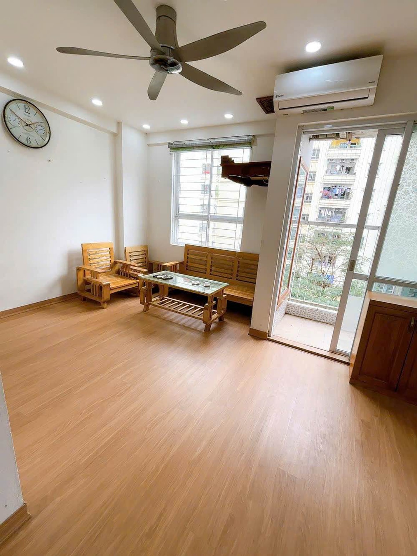 Bán nhà Linh Đàm - diện tích 34m2 1 tầng - Căn hộ chung cư nhỏ tiền - giá 3,75 tỷ