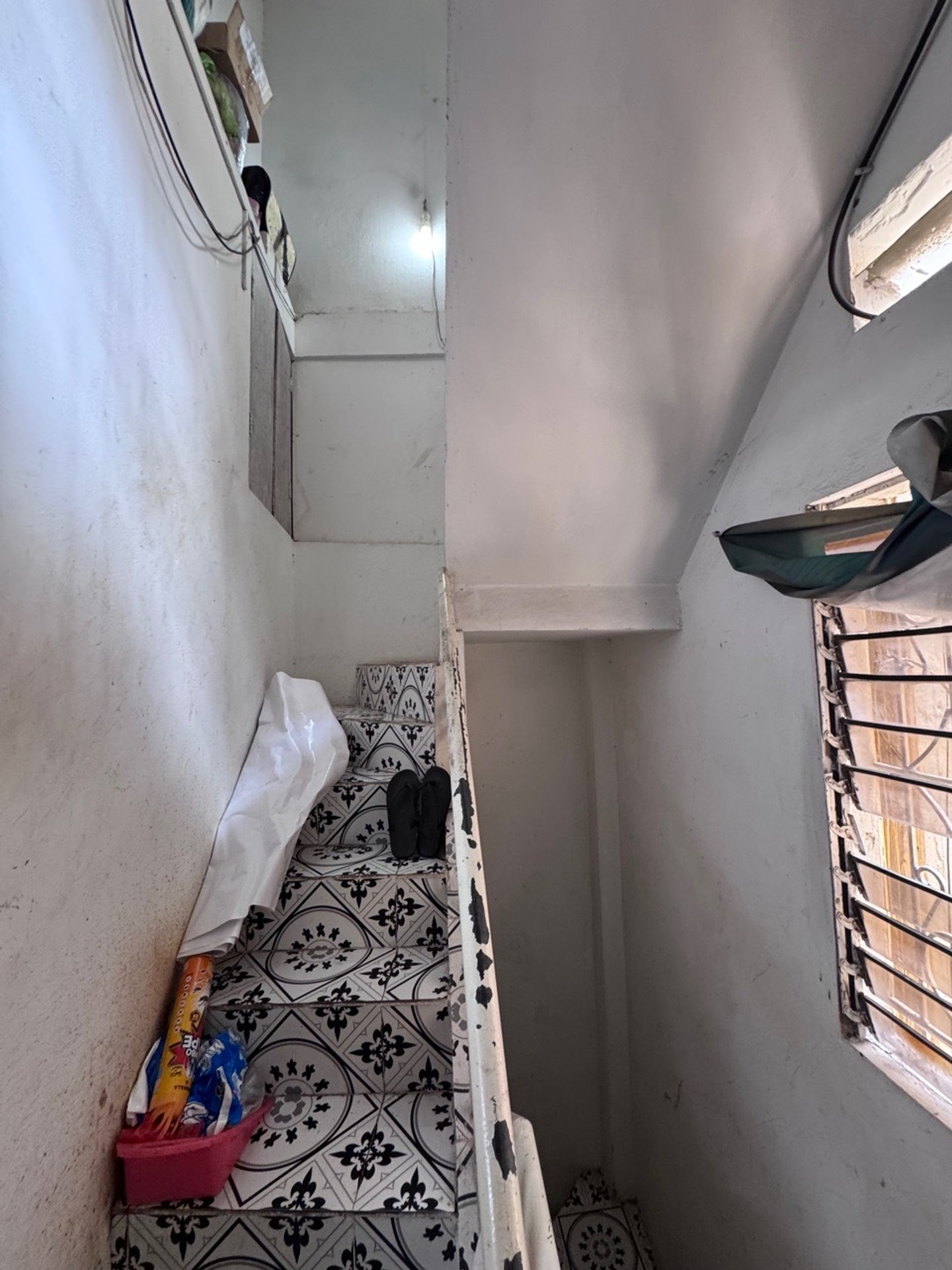 Bán nhà Quốc Tử Giám - diện tích 27m2 4 tầng - Nhà cũ xác định bán đất tặng nhà - giá 11,7 tỷ