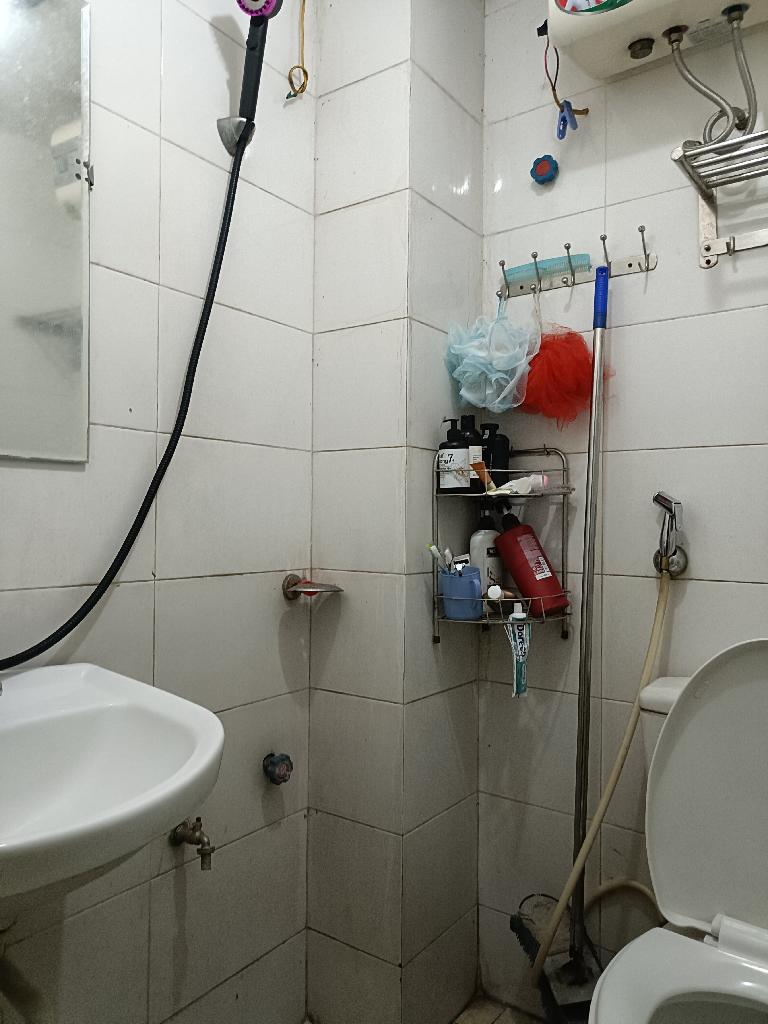 Bán nhà Tân Mai - diện tích 86m2 7 tầng - ô tô tránh - giá 37 tỷ