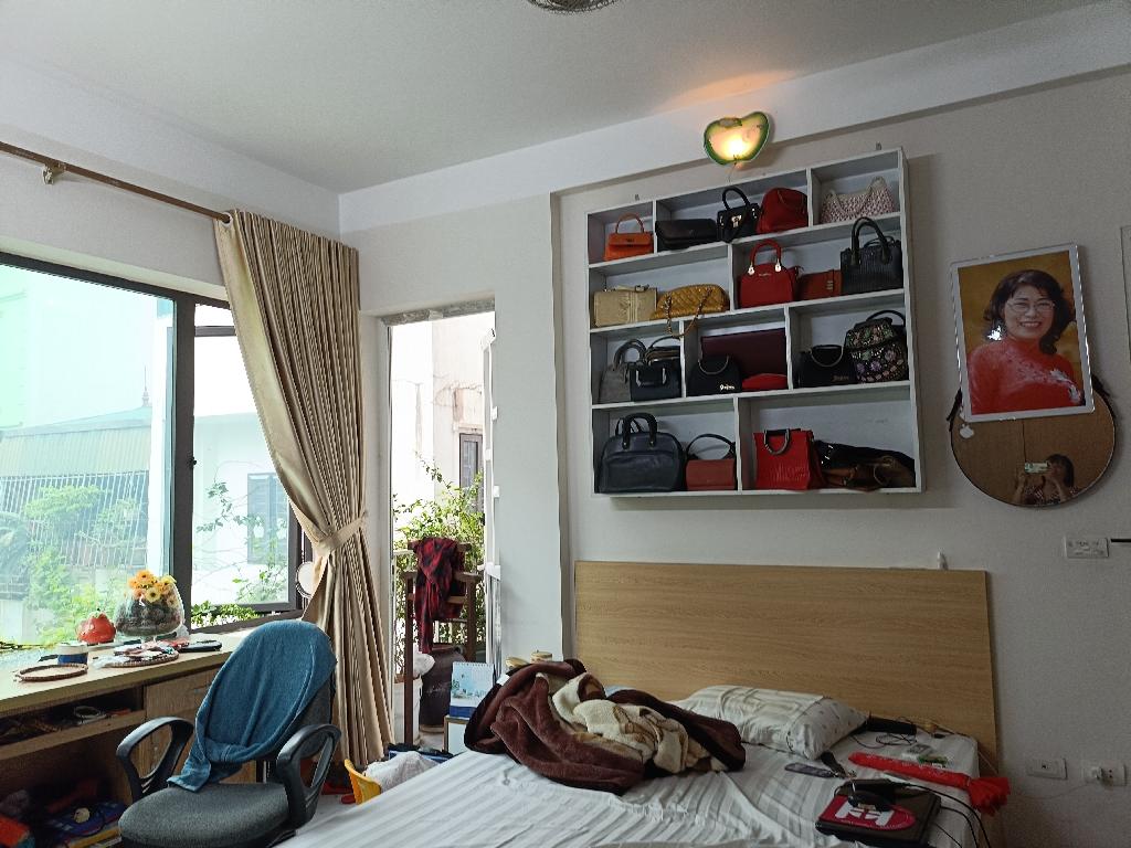 Bán nhà Tân Mai - diện tích 86m2 7 tầng - ô tô tránh - giá 37 tỷ