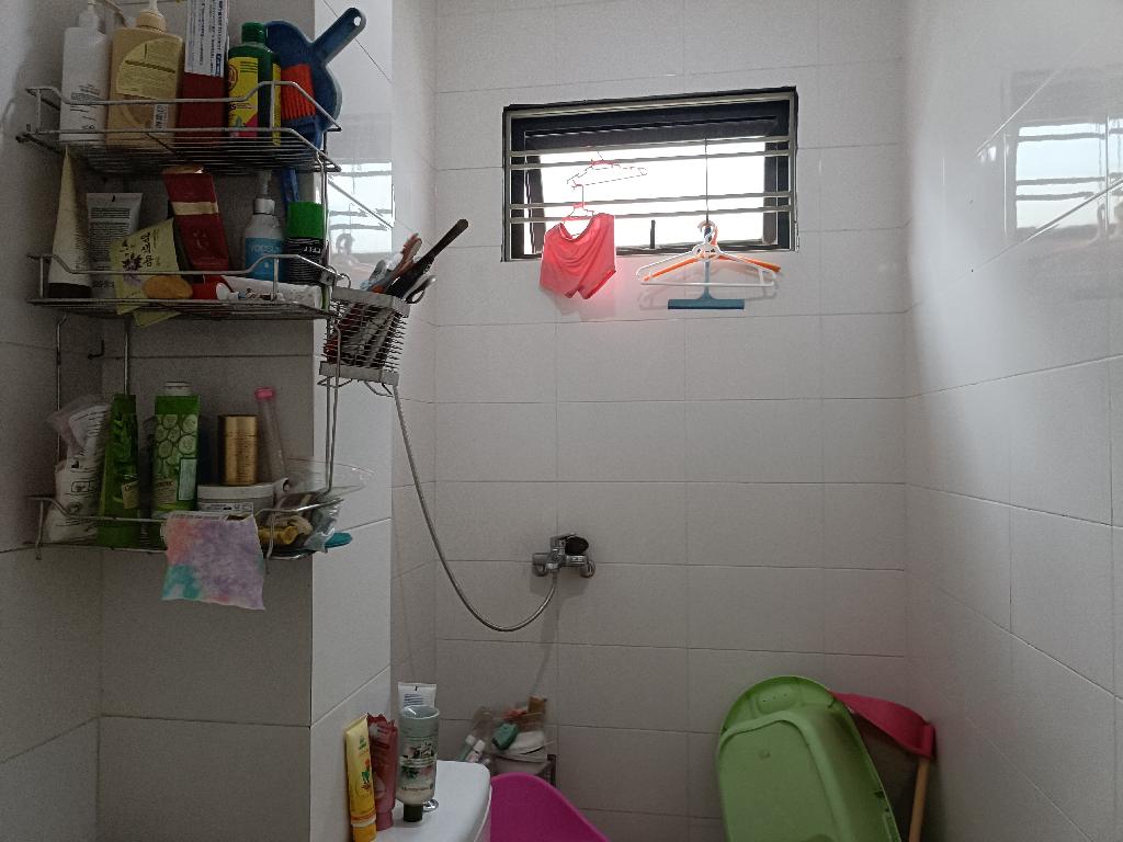 Bán nhà Tân Mai - diện tích 86m2 7 tầng - ô tô tránh - giá 37 tỷ