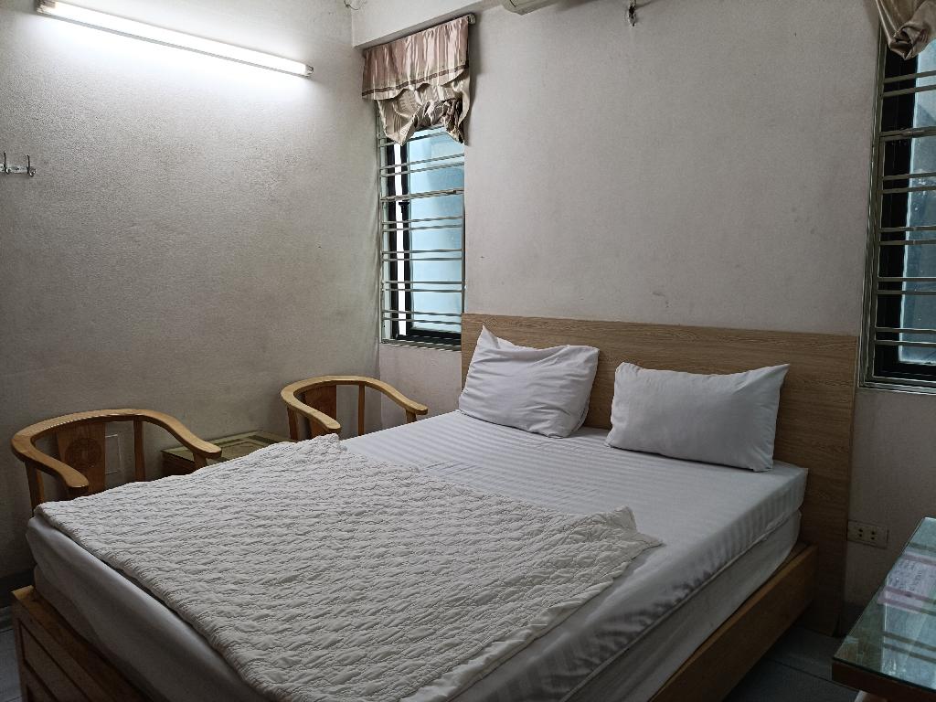 Bán nhà Tân Mai - diện tích 86m2 7 tầng - ô tô tránh - giá 37 tỷ