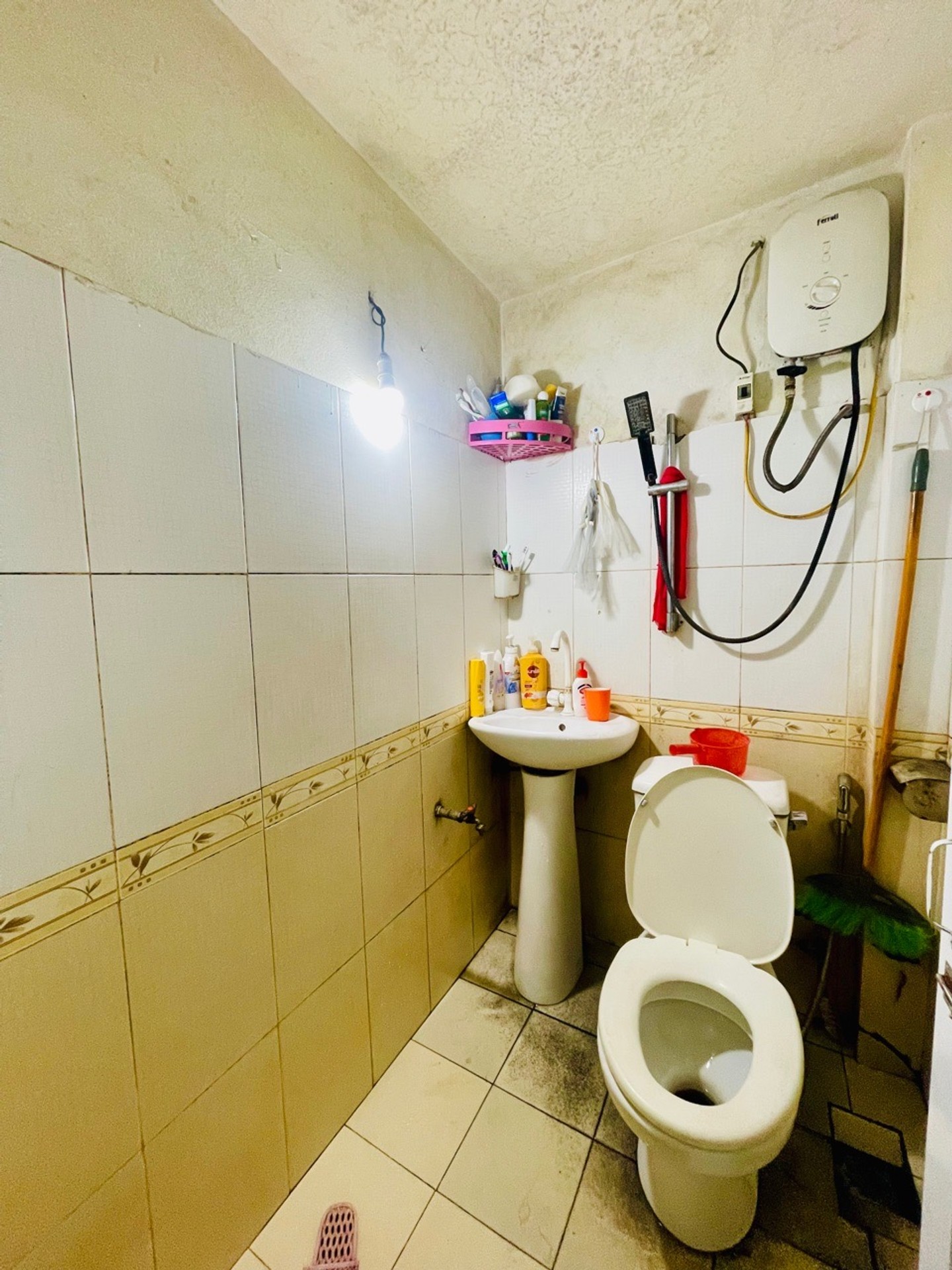 Bán nhà Giáp Bát - diện tích 32m2 4 tầng - Nhà dân - giá 6,75 tỷ