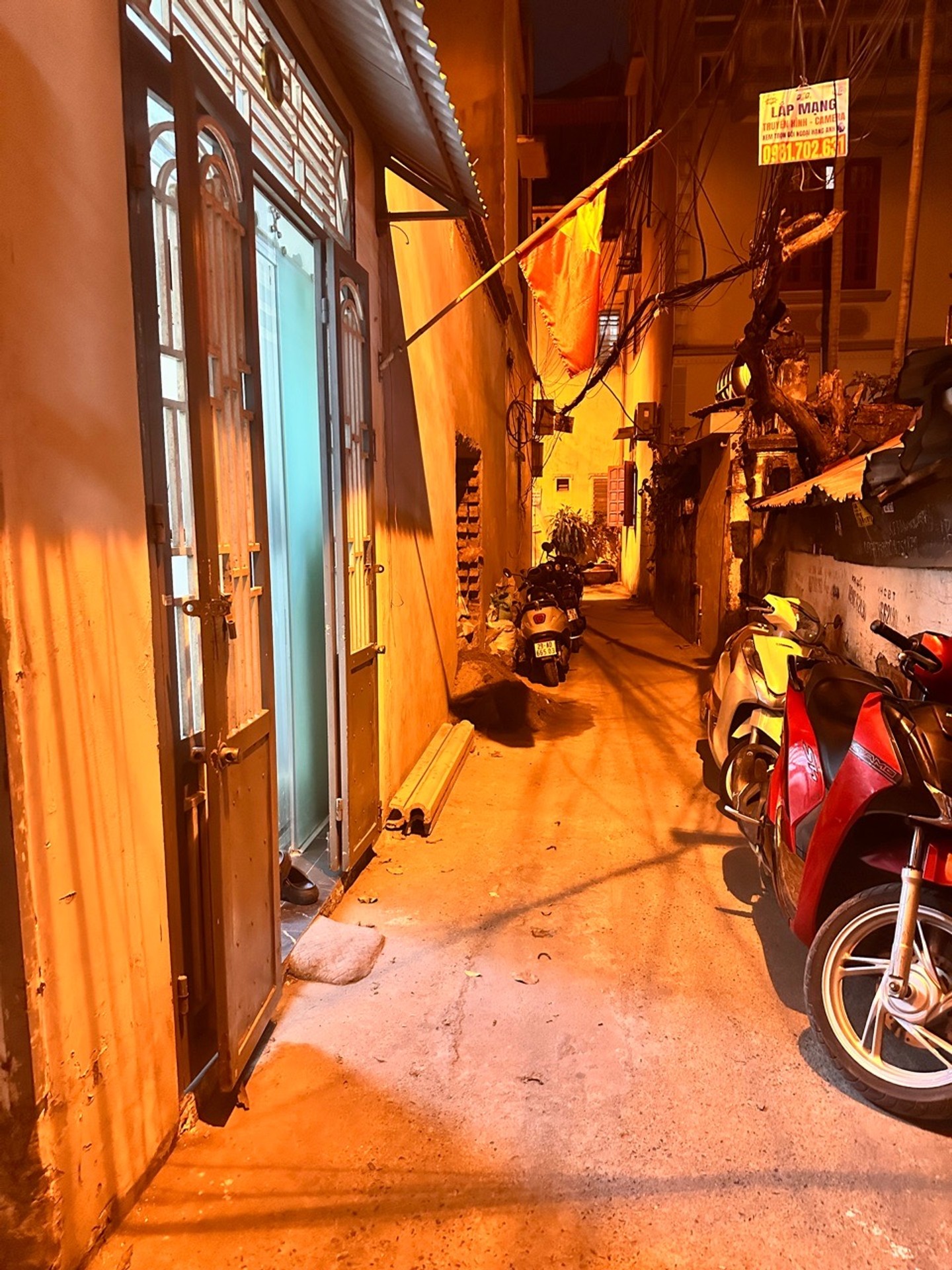 Bán nhà Kim Giang - diện tích 30m2 4 tầng - Lô góc, ngõ thông - giá 8,2 tỷ
