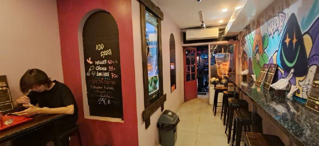 Bán nhà Xuân Diệu - diện tích 51.7m2 4 tầng - Ngõ 4 ô tô tránh - giá 37 tỷ