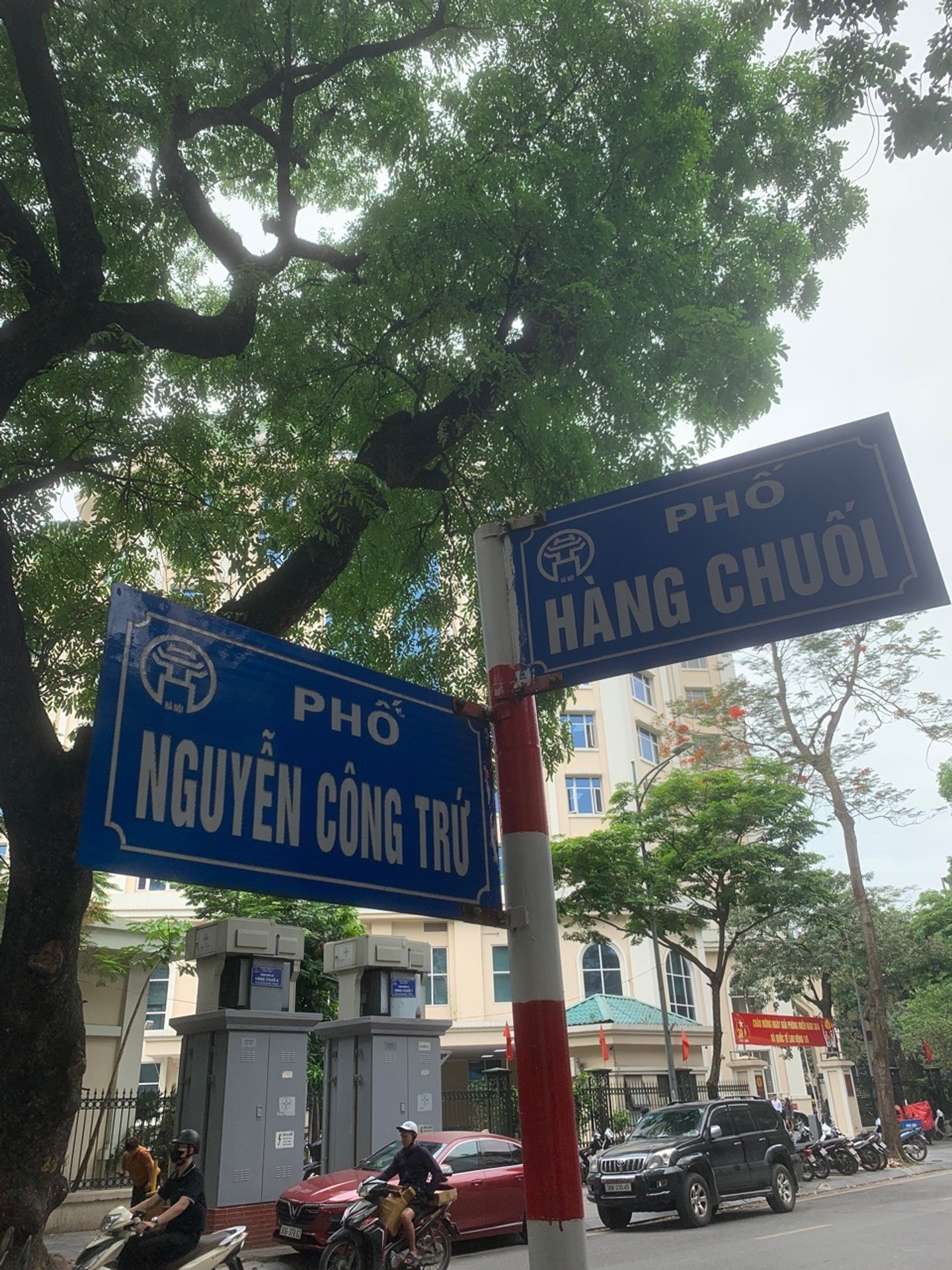 Bán nhà Nguyễn Công Trứ - diện tích 86m2 2 tầng - mặt tiền quyền lực - giá 19,7 tỷ