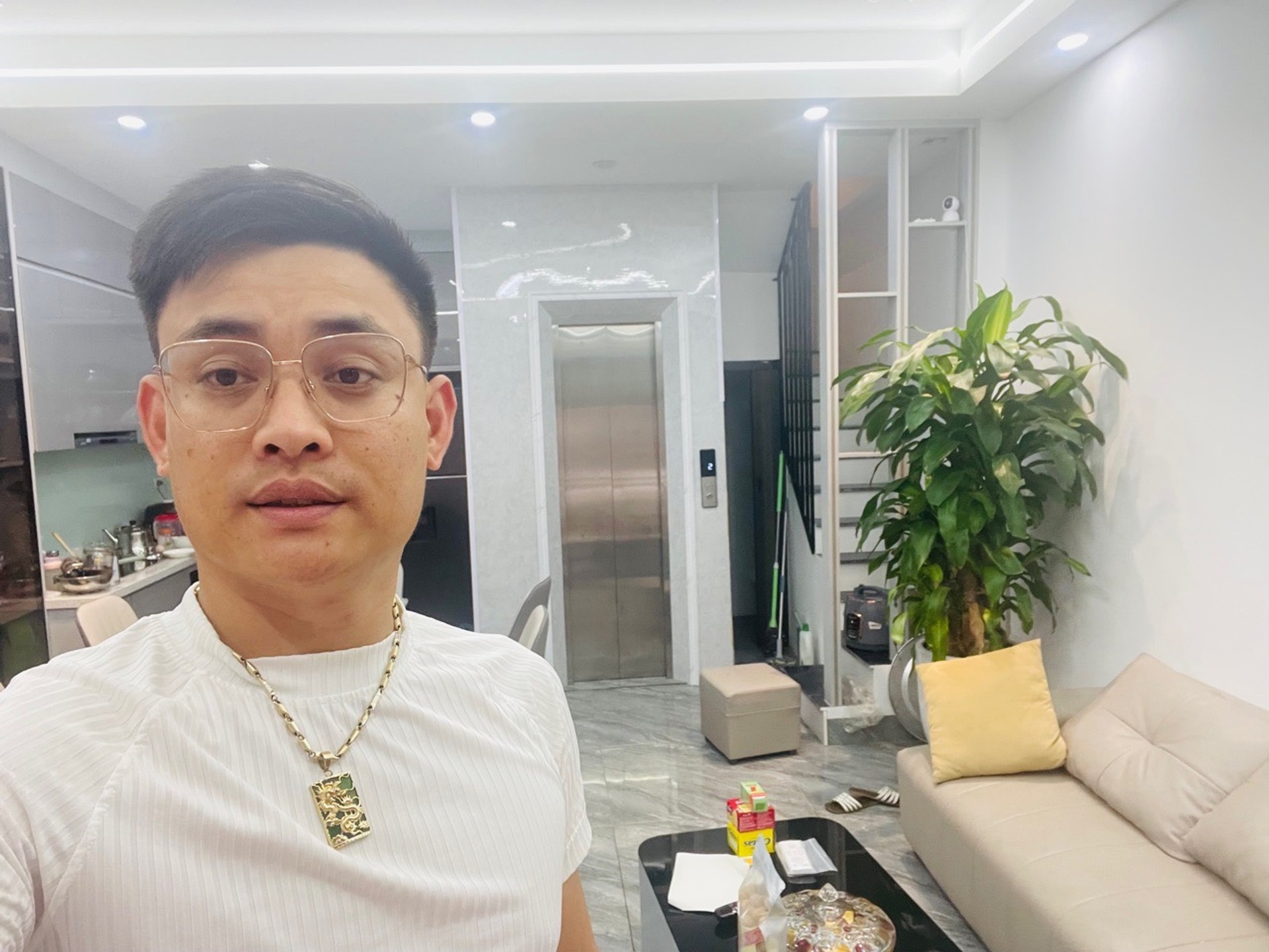 Bán nhà Đại Từ - diện tích 39m2 5 tầng - Nhà đẹp hiếm có - giá 12,8 tỷ