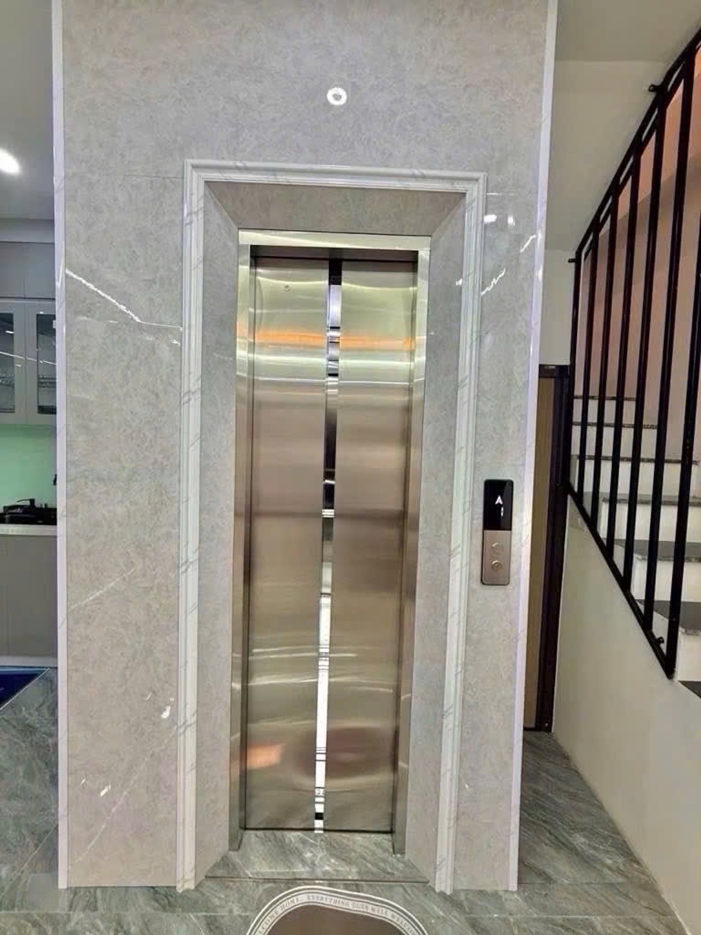 Bán nhà Đại Từ - diện tích 39m2 5 tầng - Nhà đẹp hiếm có - giá 12,8 tỷ