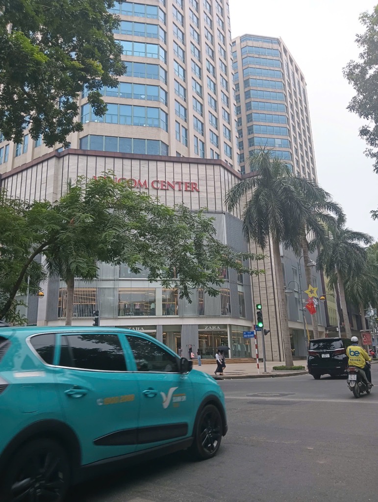 Bán nhà Đoàn Trần Nghiệp - diện tích 61m2 4 tầng - MẶT PHỐ VỊ TRÍ VIP - giá 46,5 tỷ