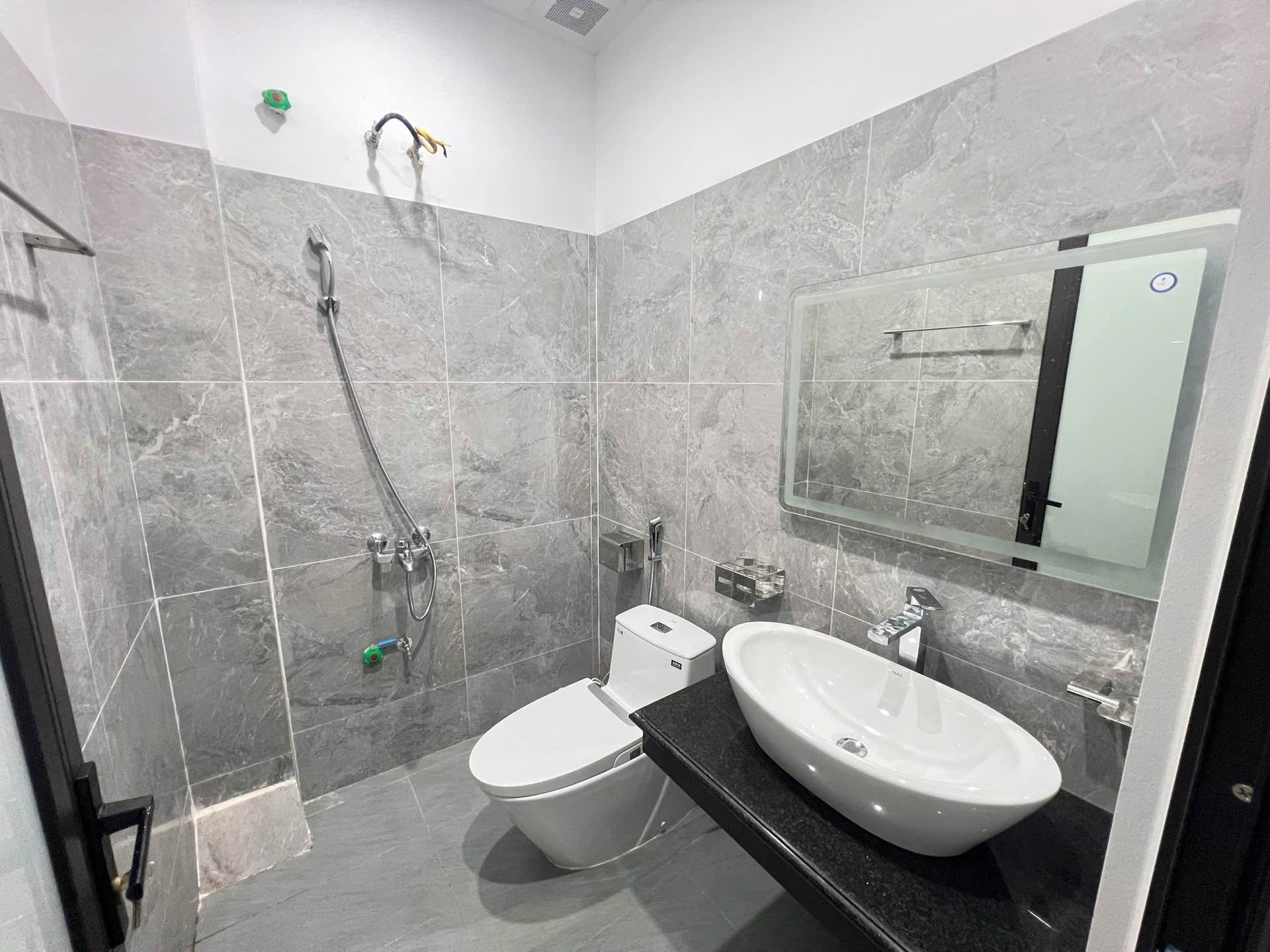 Bán nhà Trương Định - diện tích 31m2 6 tầng - Mặt ngách rộng, đường thông - giá 7,8 tỷ