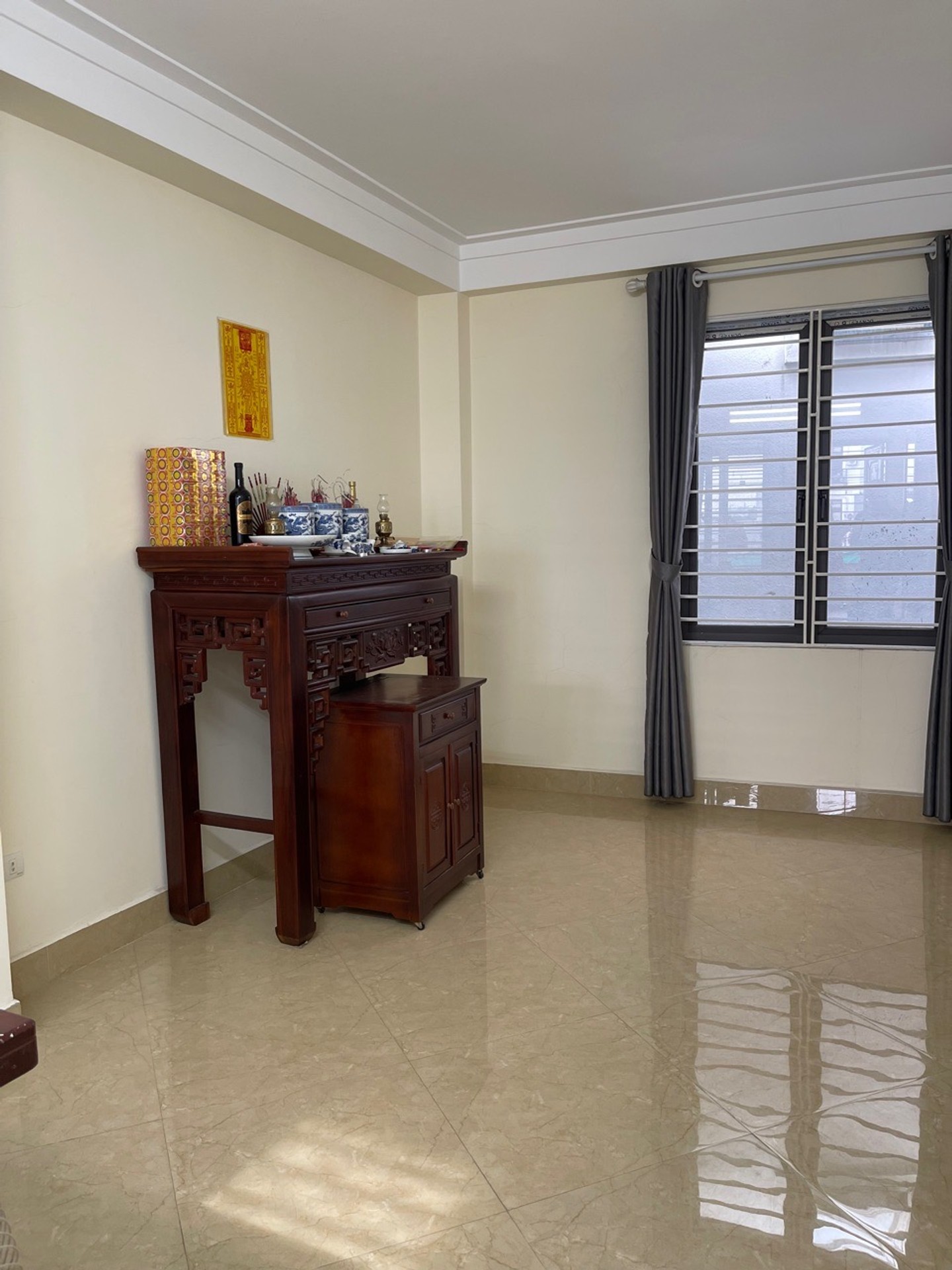Bán nhà Định Công - diện tích 35m2 5 tầng - ô tô tránh - giá 7,9 tỷ