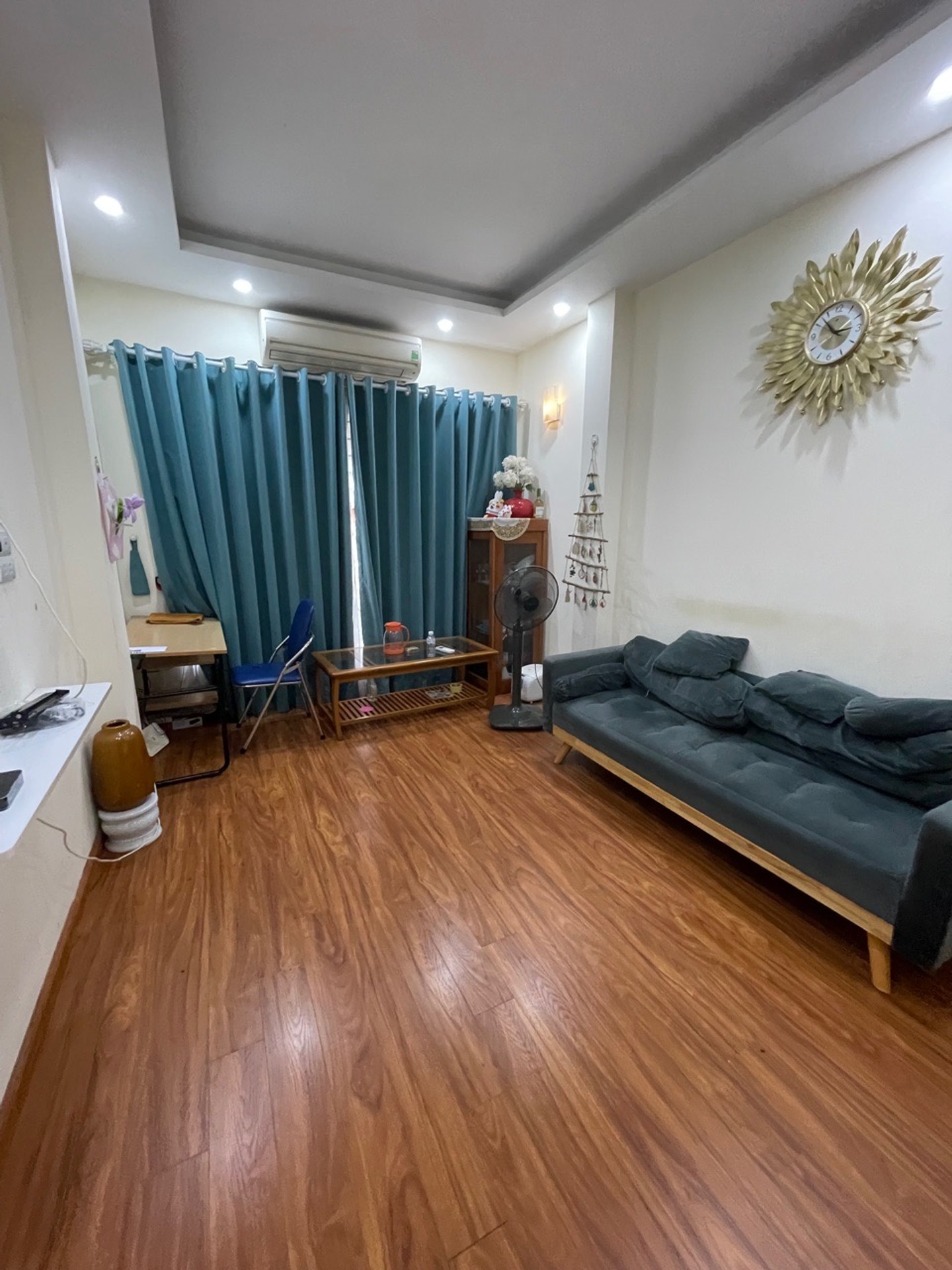 Bán nhà Định Công - diện tích 35m2 5 tầng - ô tô tránh - giá 7,9 tỷ