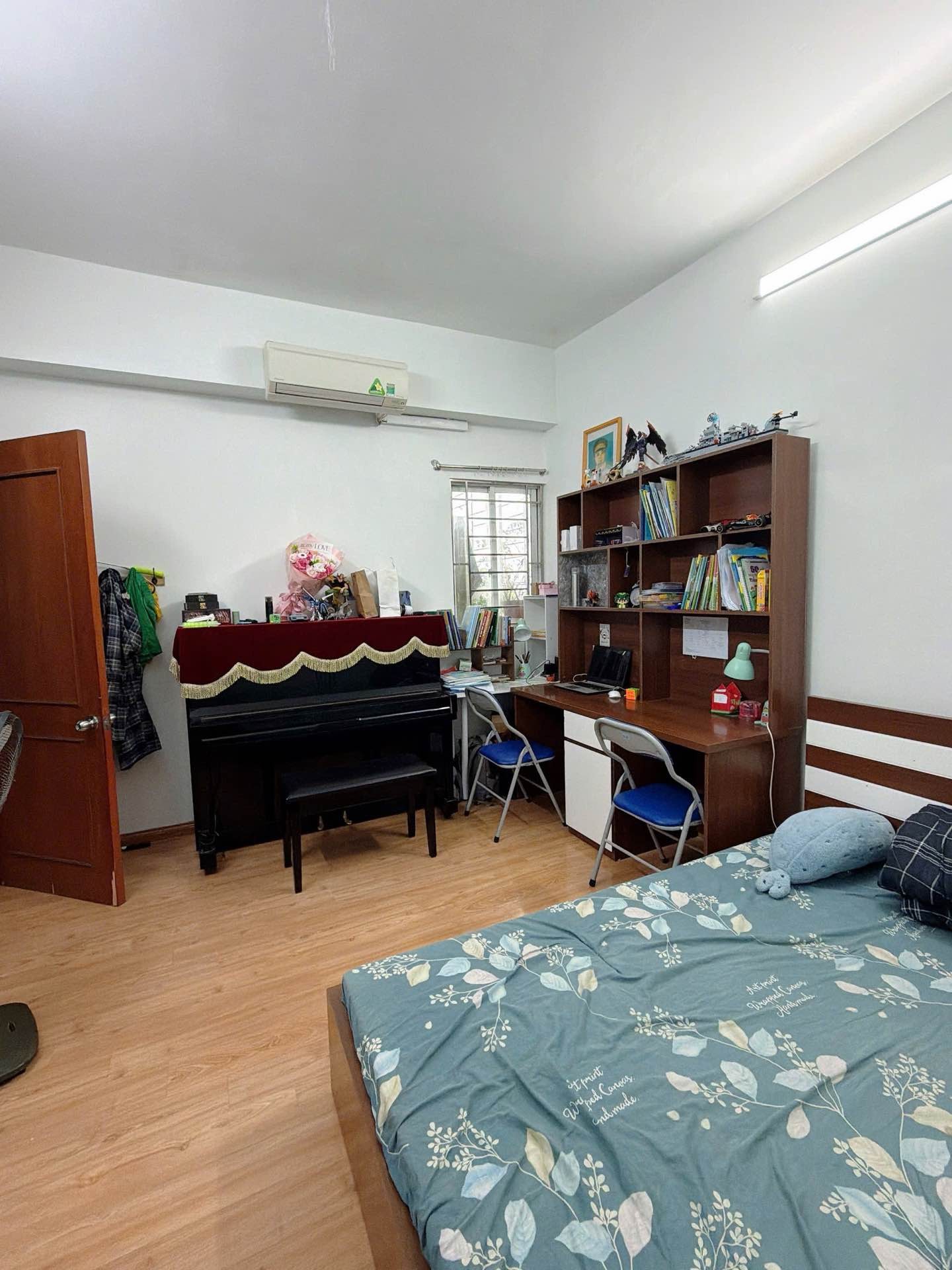 Bán nhà Lĩnh Nam - diện tích 93m2 1 tầng - nhà đẹp hiếm có - giá 9,3 tỷ
