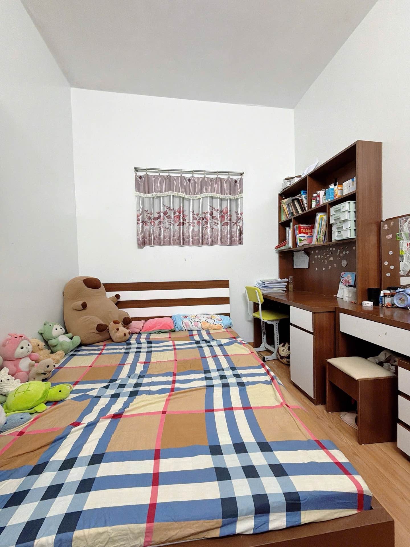 Bán nhà Lĩnh Nam - diện tích 93m2 1 tầng - nhà đẹp hiếm có - giá 9,3 tỷ