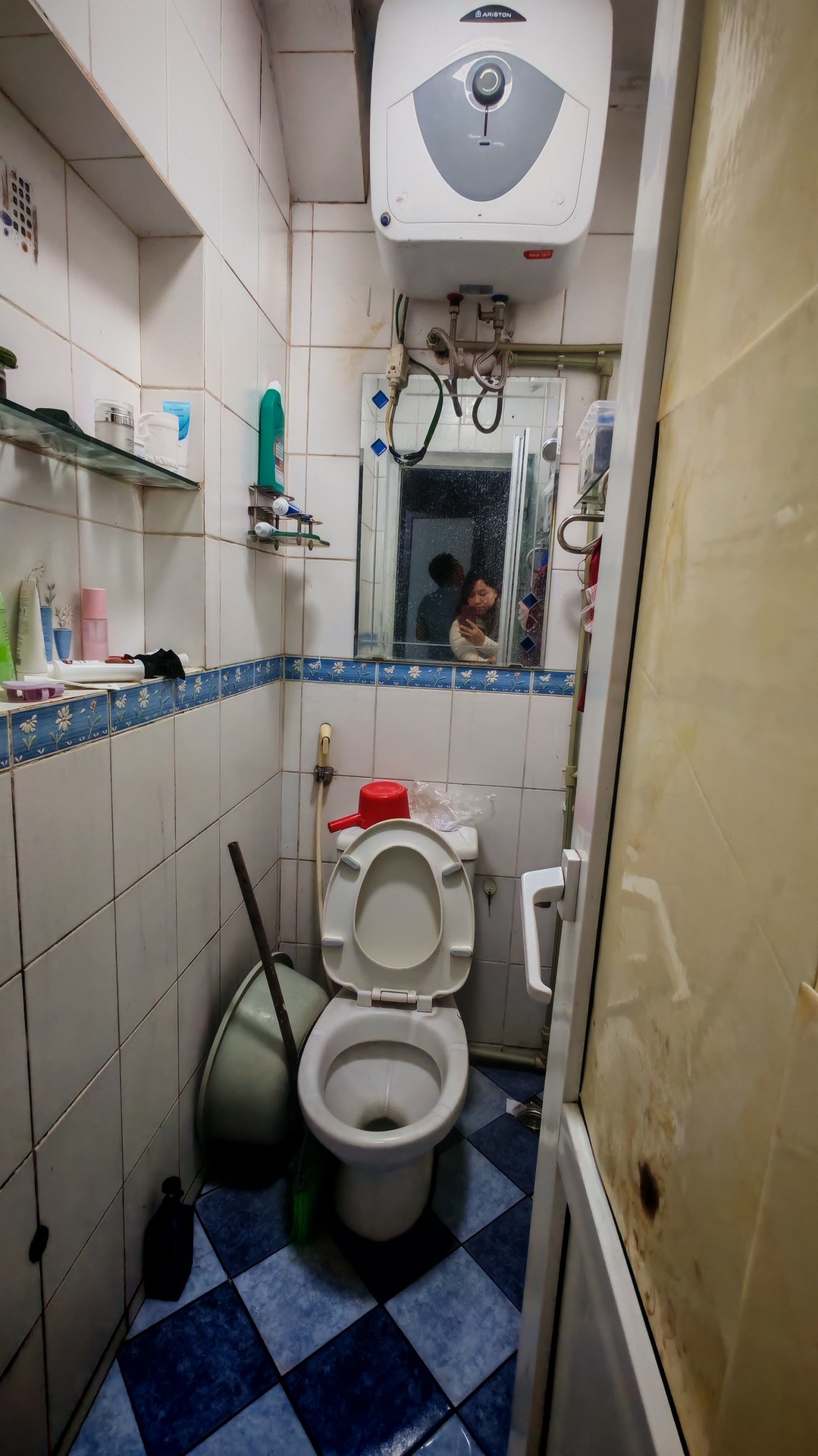 Bán nhà Mai Động - diện tích 92m2 2 tầng - Nhà hai mặt ngõ, ô tô tránh - giá 13,5 tỷ